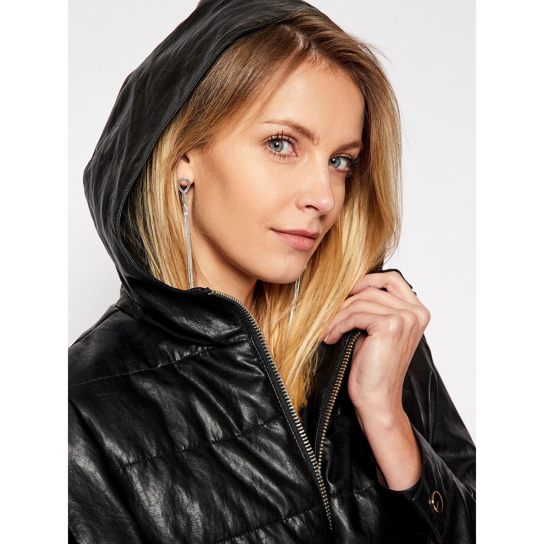 Pinko Яке от имитация на кожа Abbiente 20211 BLK01 1G15UD. Y6W7 Черен Regular Fit - Pepit.bg