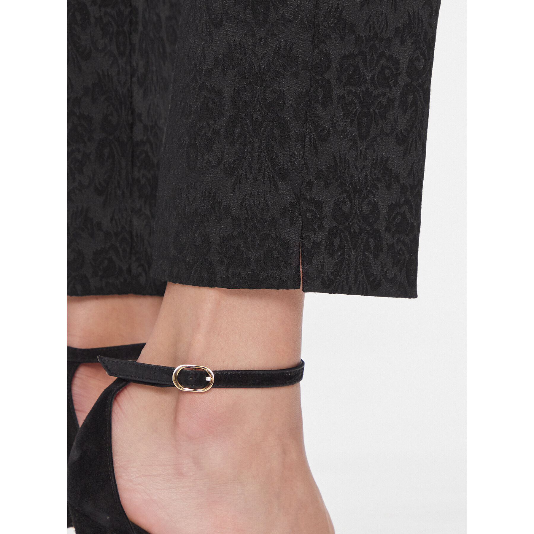 Please Текстилни панталони P0YCCGO000 Черен Slim Fit - Pepit.bg