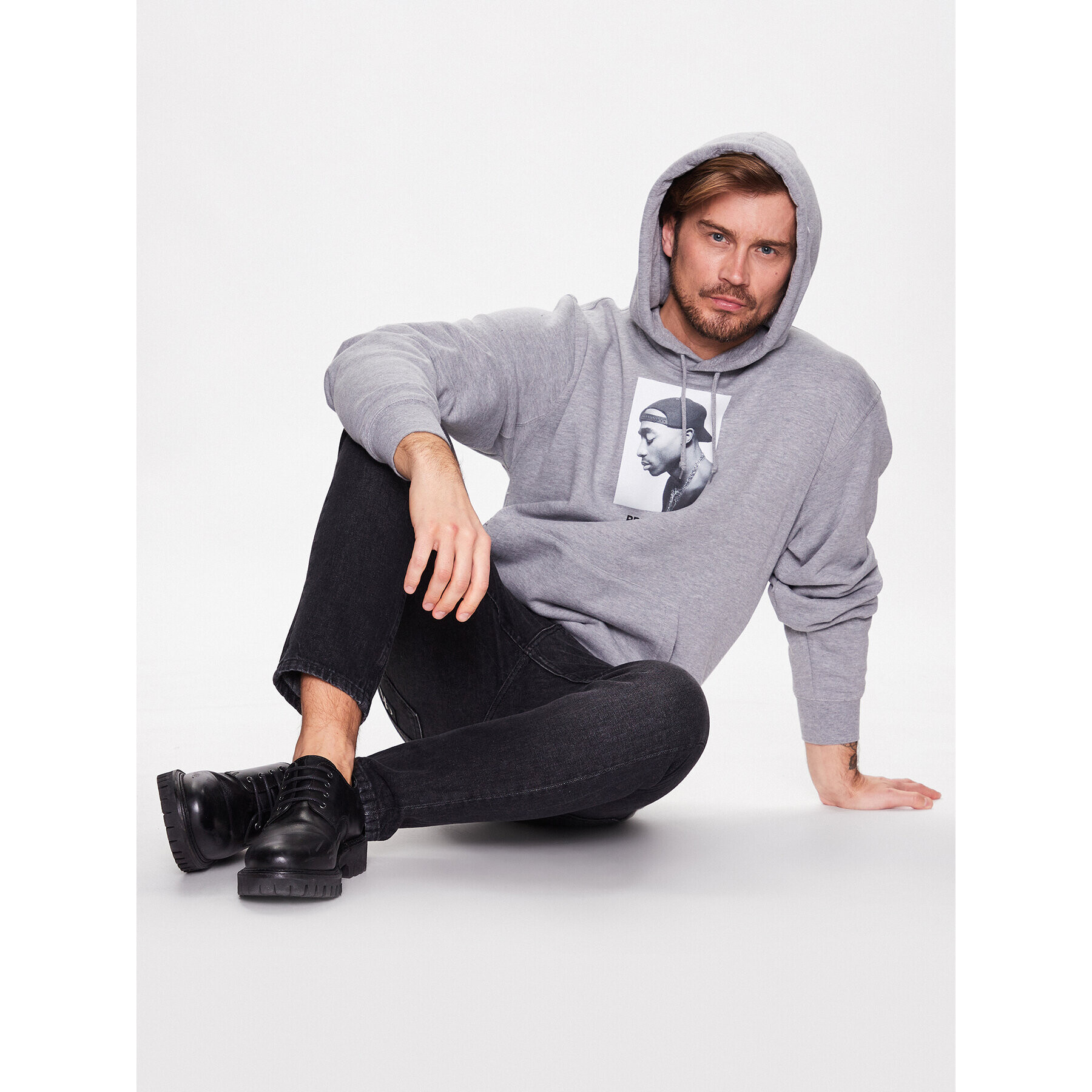 Primitive Суитшърт 2Pac P14392 Сив Regular Fit - Pepit.bg