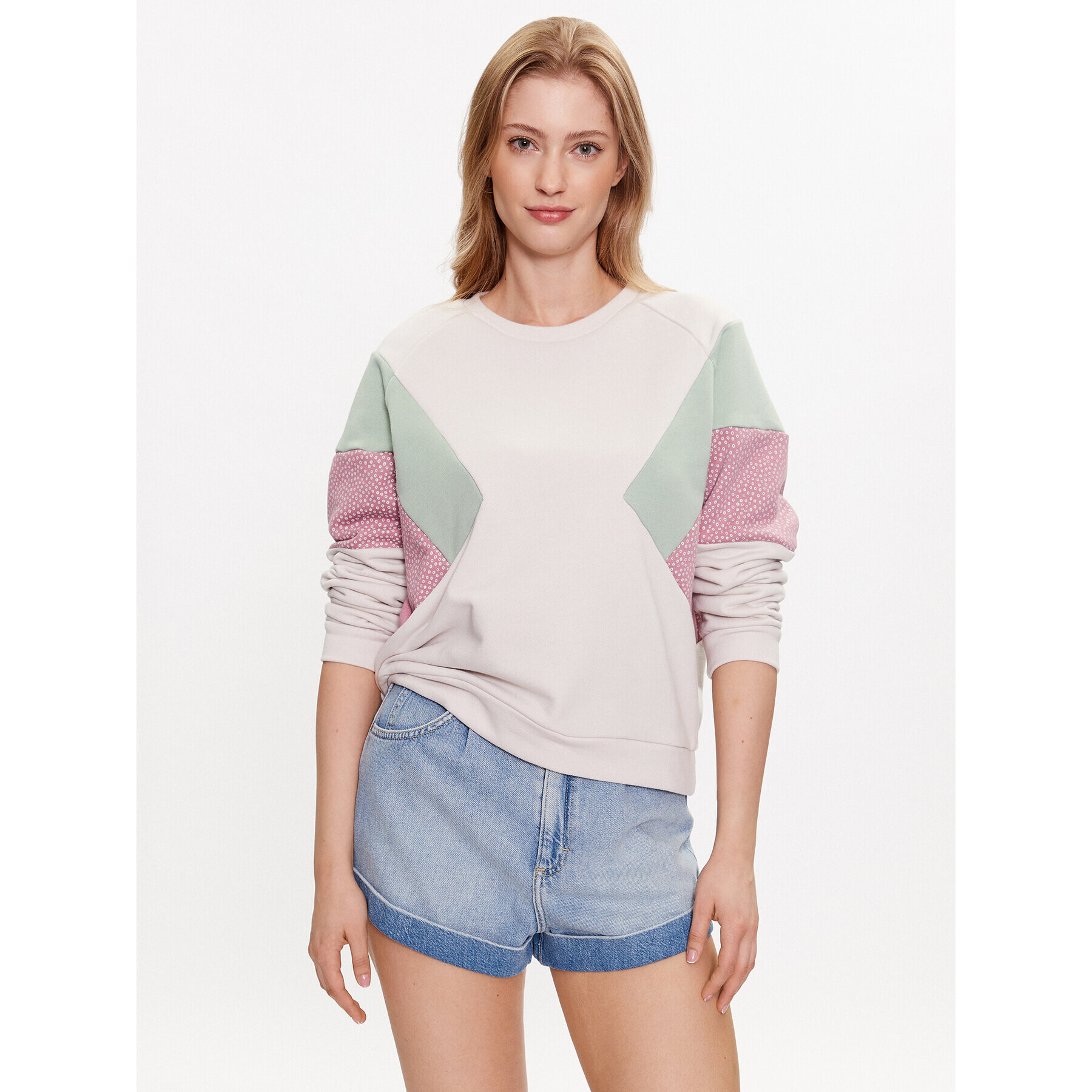 Protest Суитшърт Nxgpoas 3670431 Бежов Regular Fit - Pepit.bg