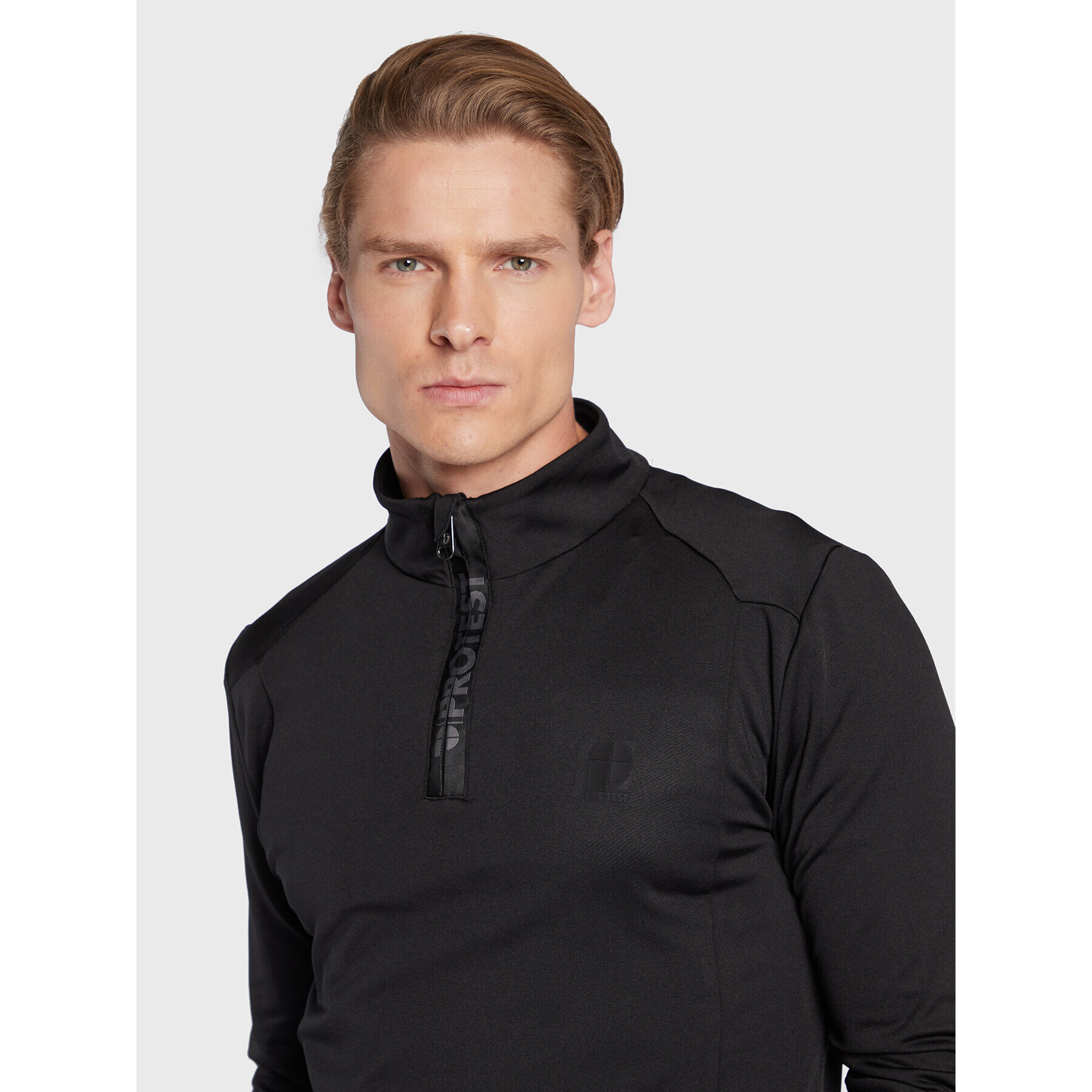 Protest Суитшърт от техническо трико Will P3792900 Черен Slim Fit - Pepit.bg