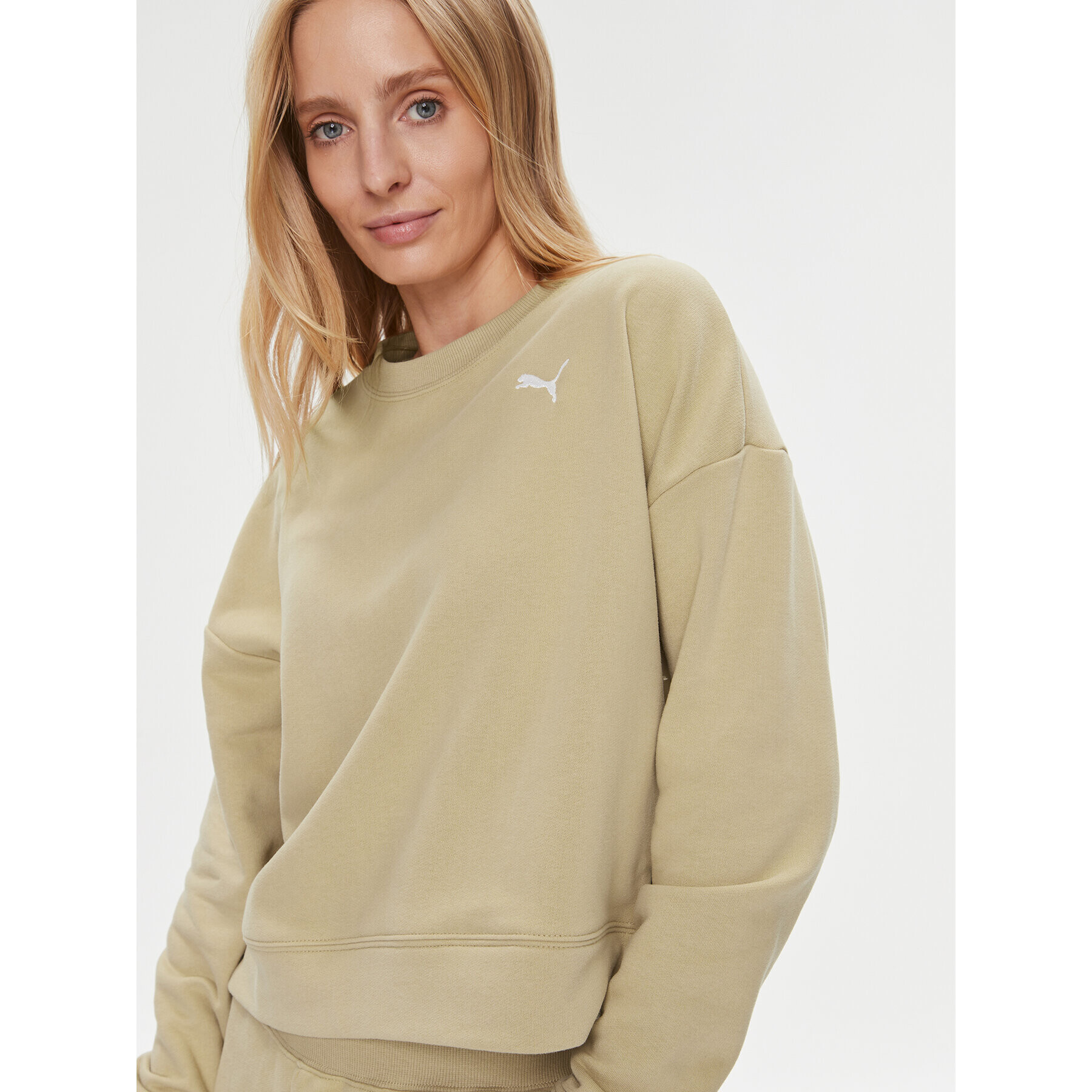 Puma Анцуг Loungewear 676089 Бежов Relaxed Fit - Pepit.bg