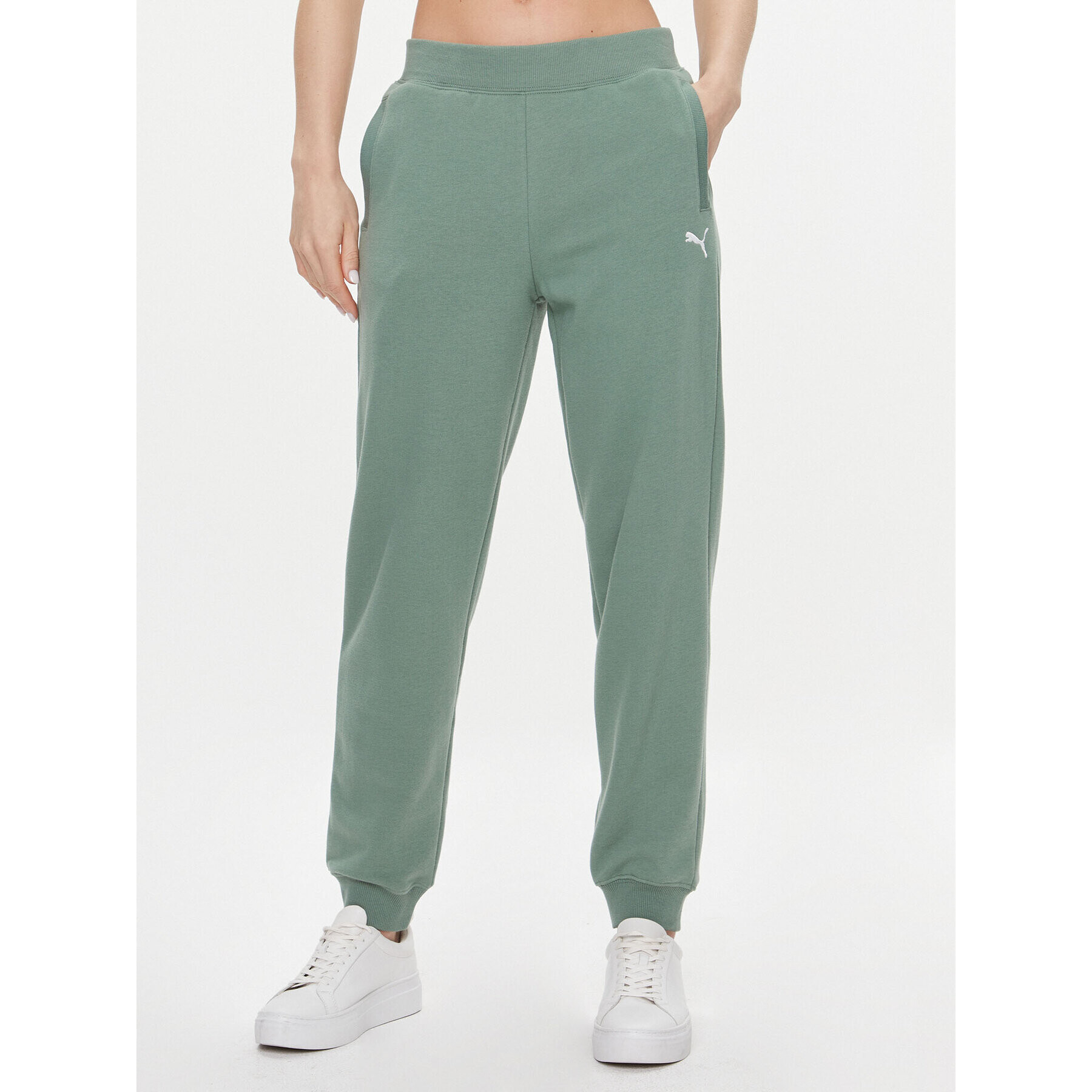 Puma Анцуг Loungewear 676089 Зелен Relaxed Fit - Pepit.bg