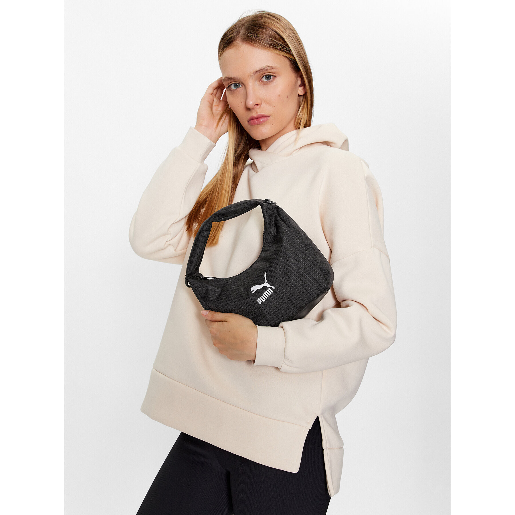 Puma Дамска чанта Prime Classics Seasonal Mini Hobo 079579 Черен - Pepit.bg