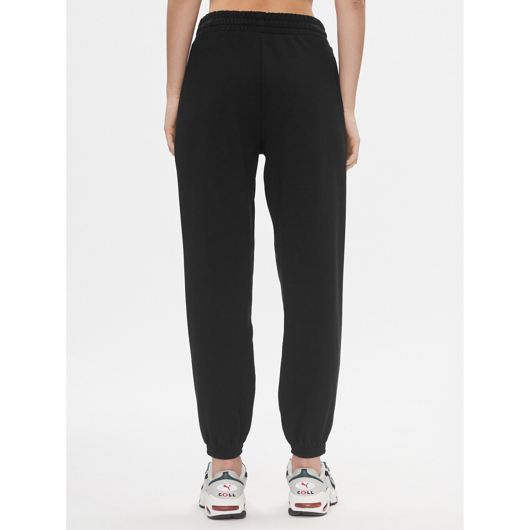 Puma Долнище анцуг Classics 535685 Черен Loose Fit - Pepit.bg