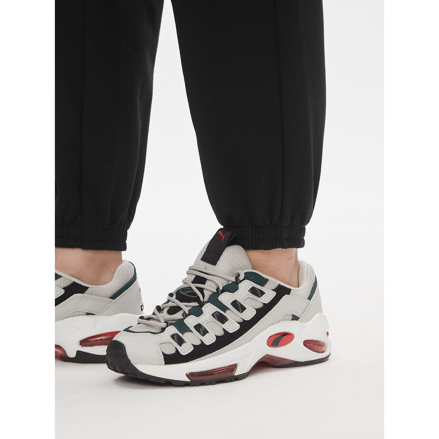 Puma Долнище анцуг Classics 535685 Черен Loose Fit - Pepit.bg