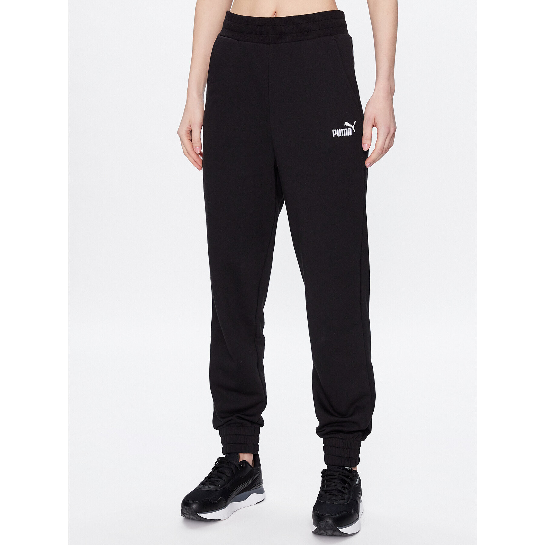 Puma Долнище анцуг Ess 847093 Черен Regular Fit - Pepit.bg
