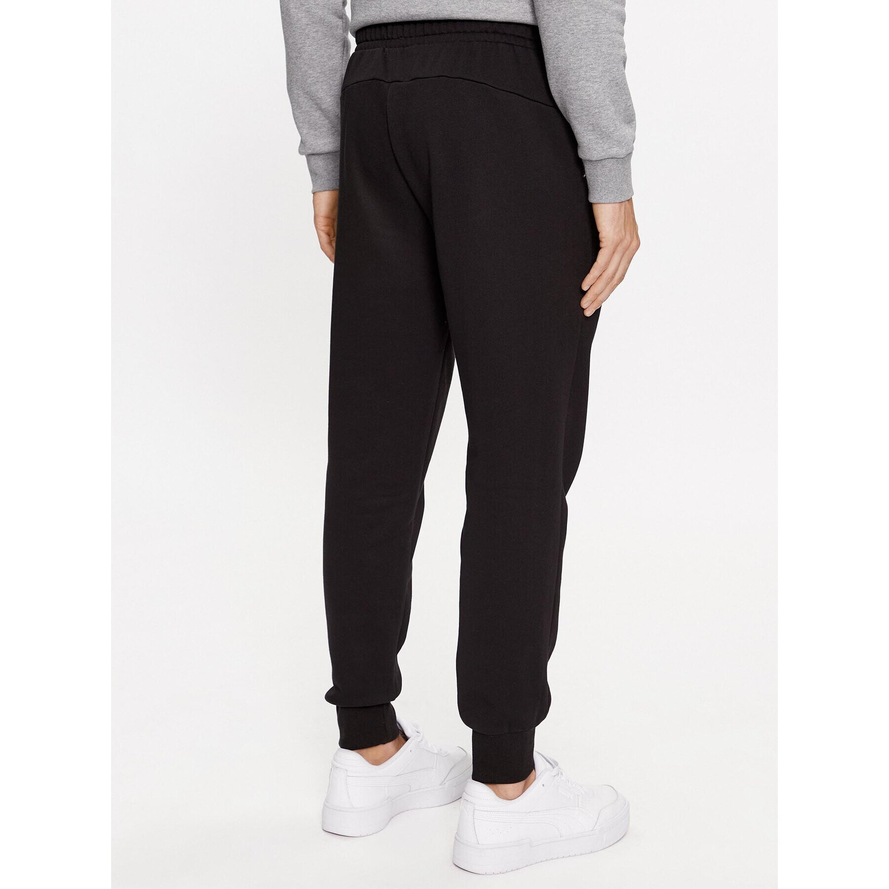 Puma Долнище анцуг Ess Logo 586714 Черен Regular Fit - Pepit.bg
