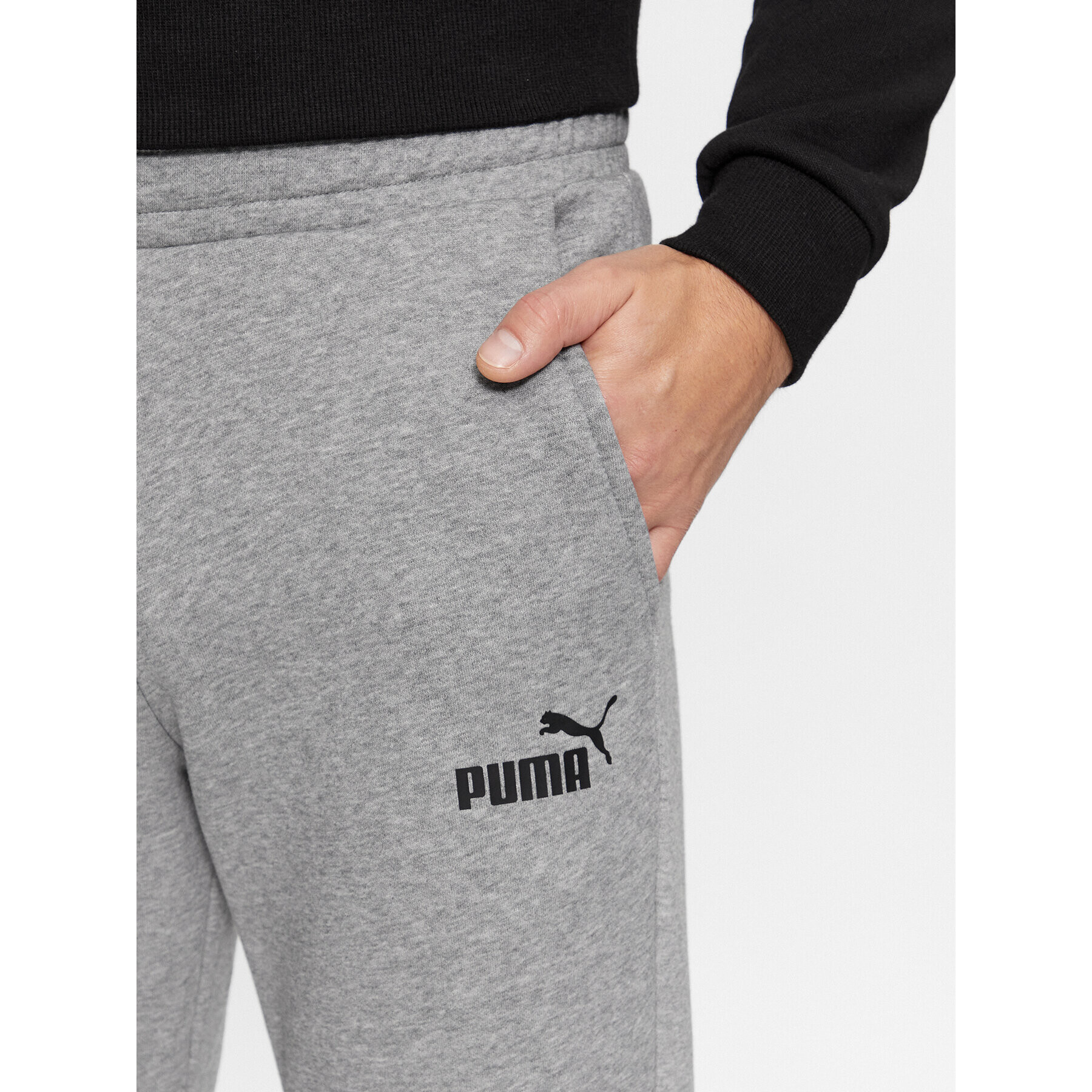 Puma Долнище анцуг Ess Logo 586714 Сив Regular Fit - Pepit.bg