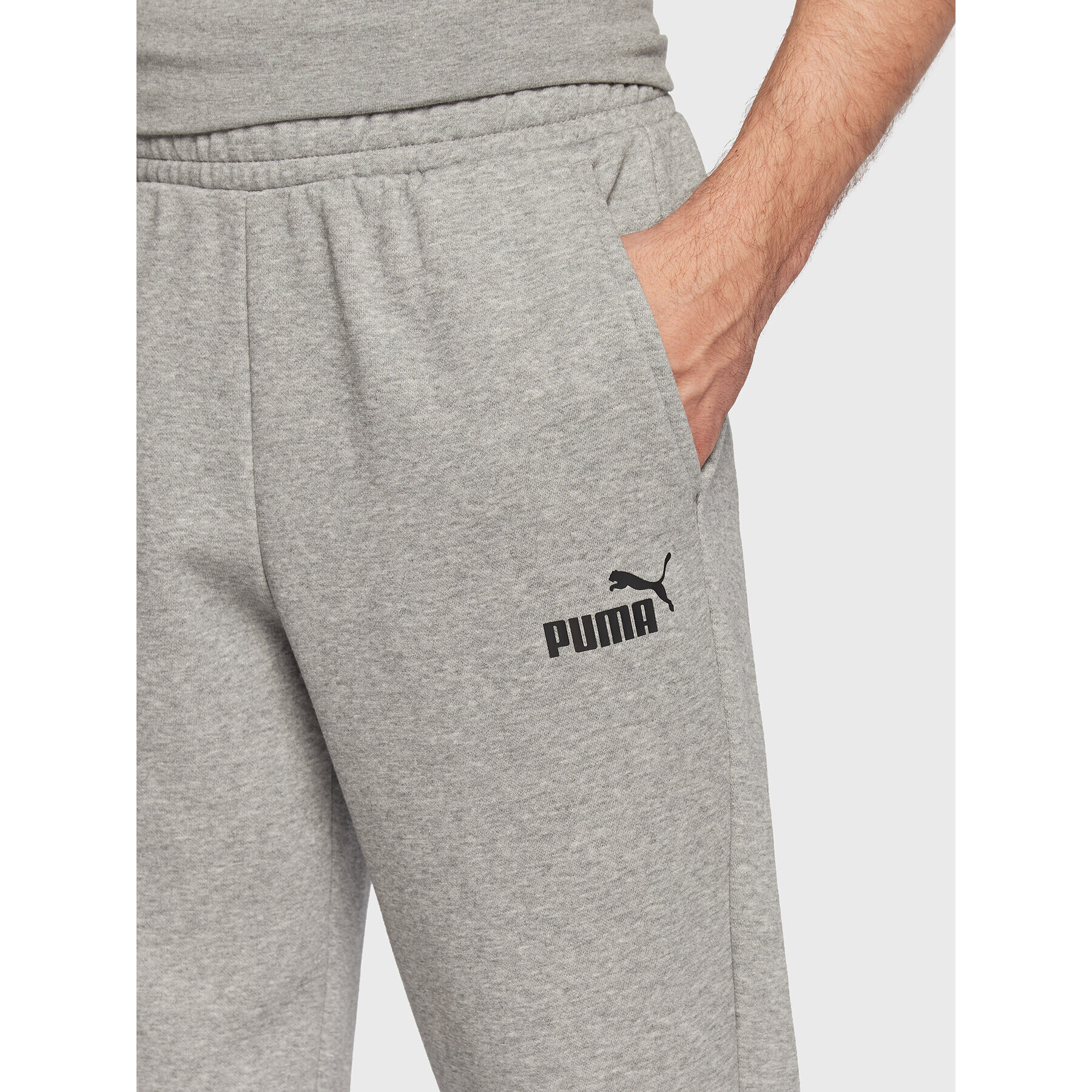 Puma Долнище анцуг Essentials Logo 586718 Сив Regular Fit - Pepit.bg