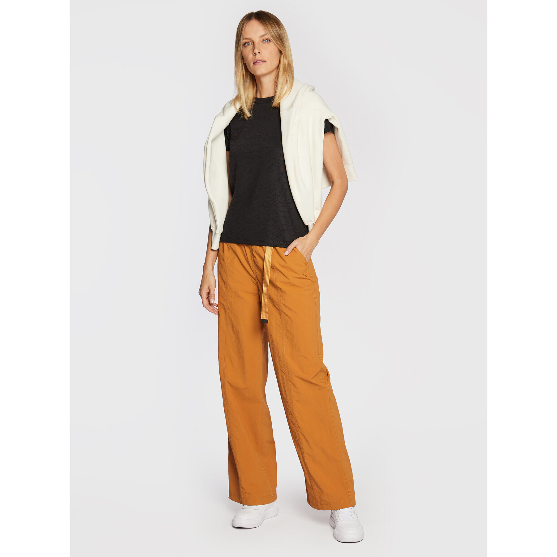Puma Долнище анцуг Inland 535818 Кафяв Relaxed Fit - Pepit.bg