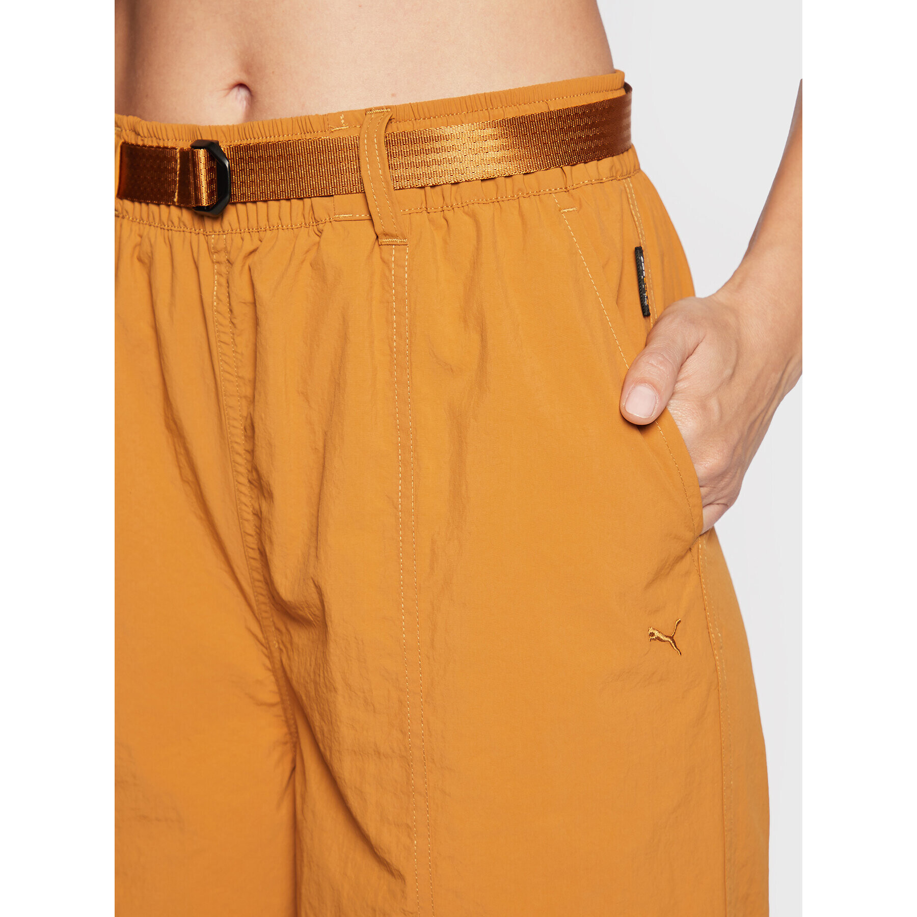 Puma Долнище анцуг Inland 535818 Кафяв Relaxed Fit - Pepit.bg
