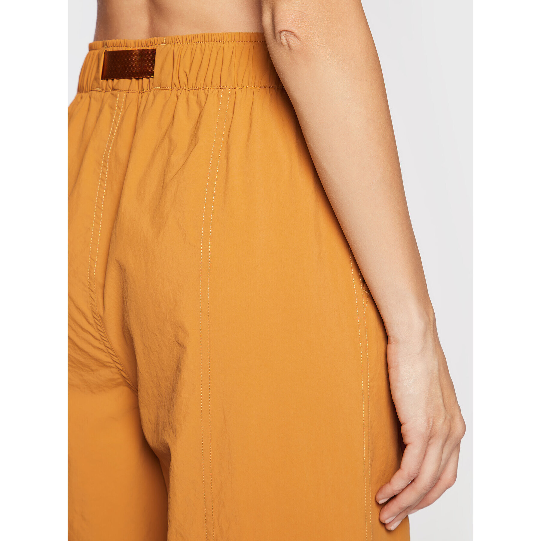 Puma Долнище анцуг Inland 535818 Кафяв Relaxed Fit - Pepit.bg