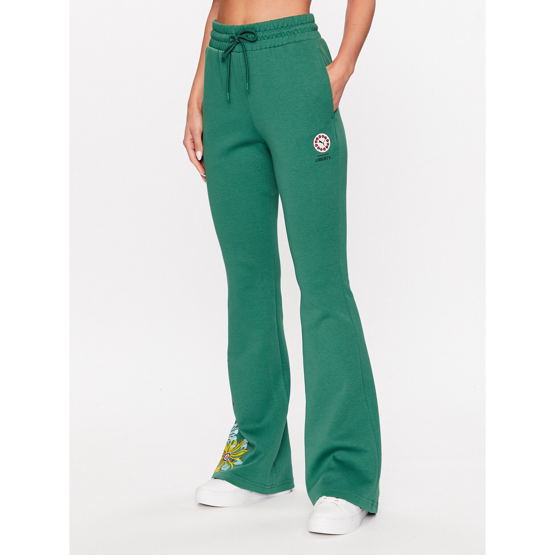 Puma Долнище анцуг LIBERTY 539832 Зелен Relaxed Fit - Pepit.bg