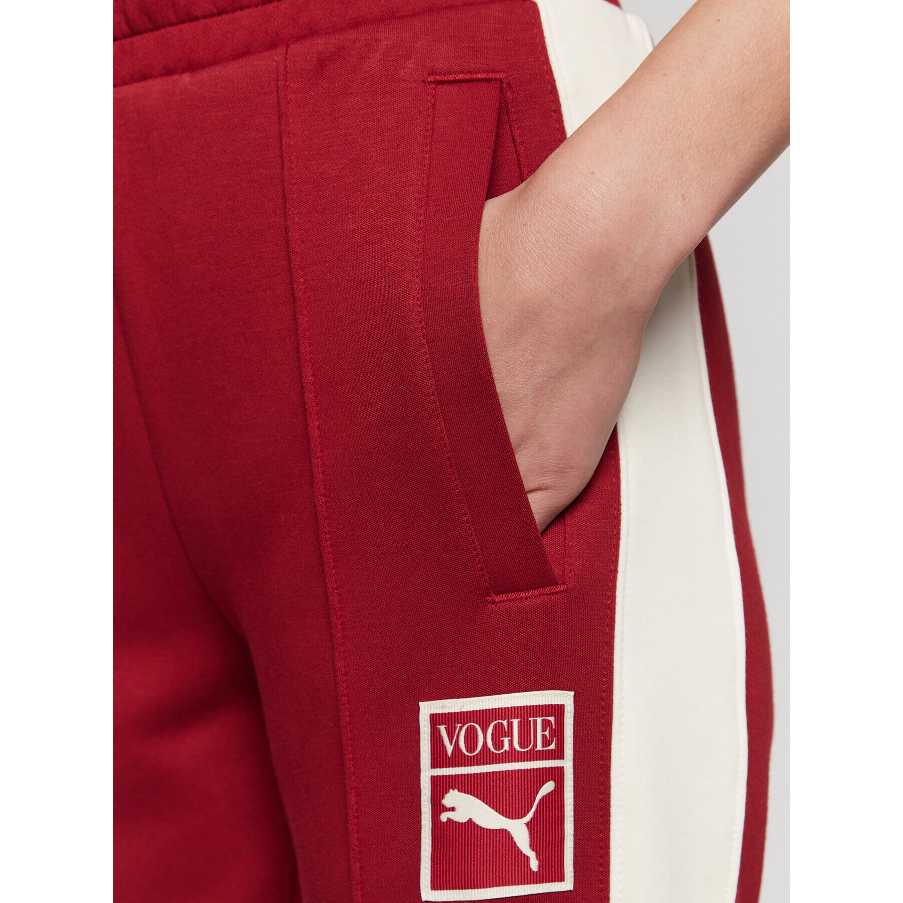 Puma Долнище анцуг VOGUE 536695 Червен Regular Fit - Pepit.bg