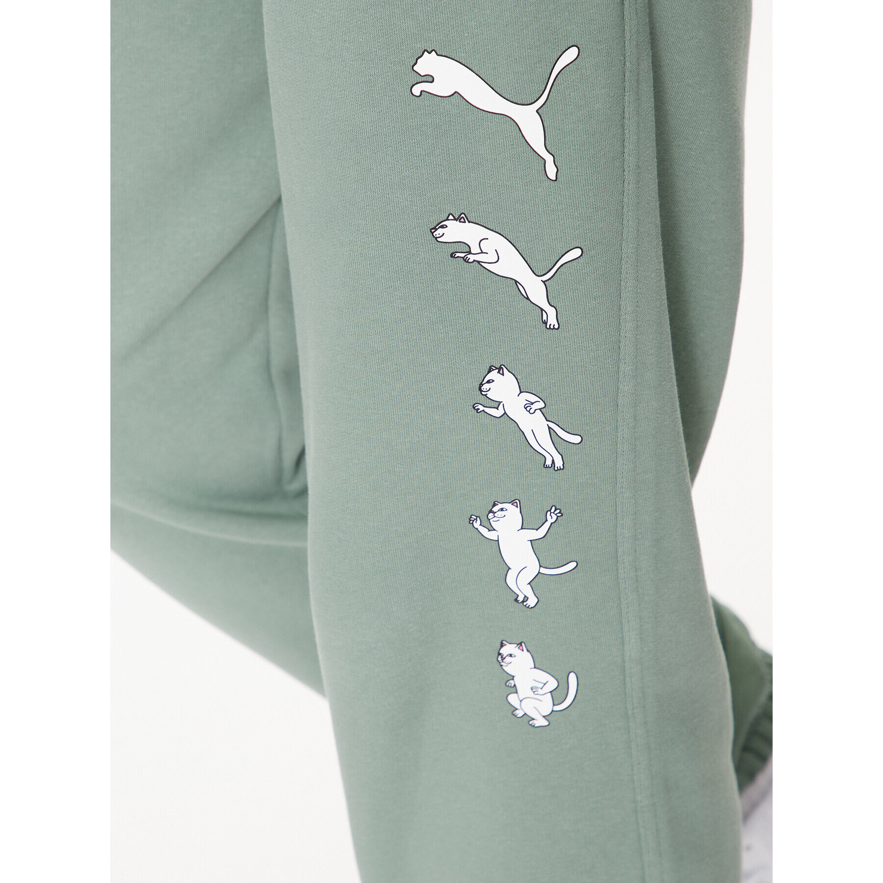 Puma Долнище анцуг X Ripndip 622199 Зелен Relaxed Fit - Pepit.bg