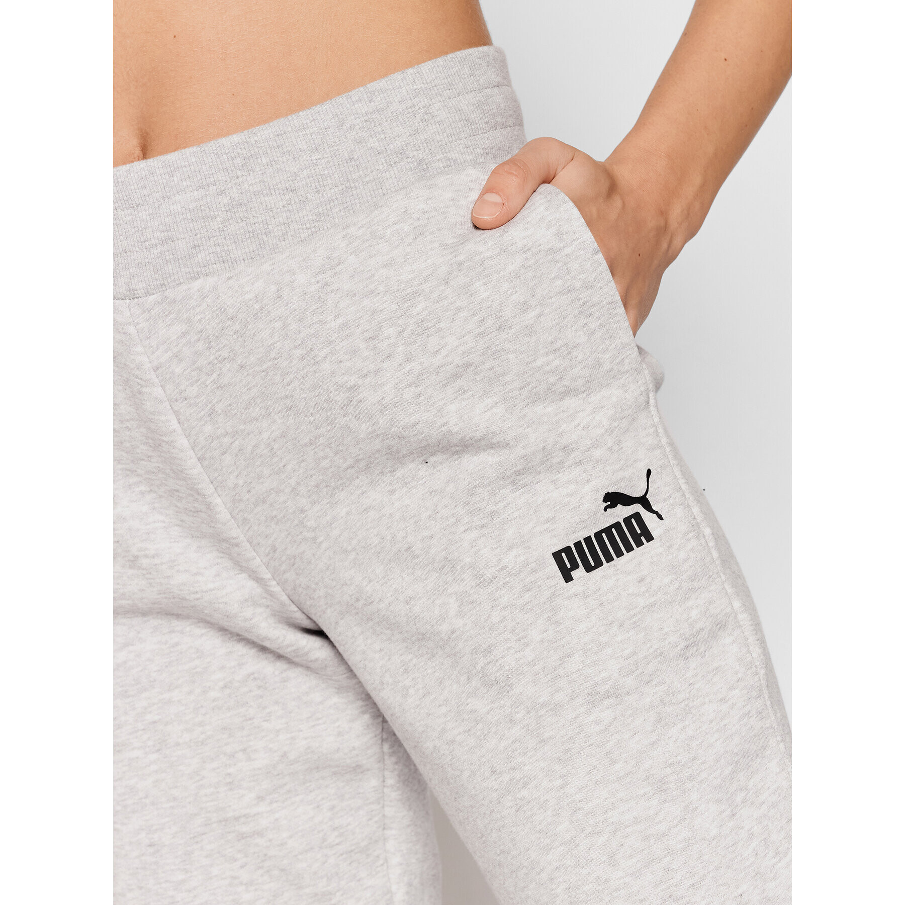 Puma Долнище анцуг Ess 586839 Сив Regular Fit - Pepit.bg
