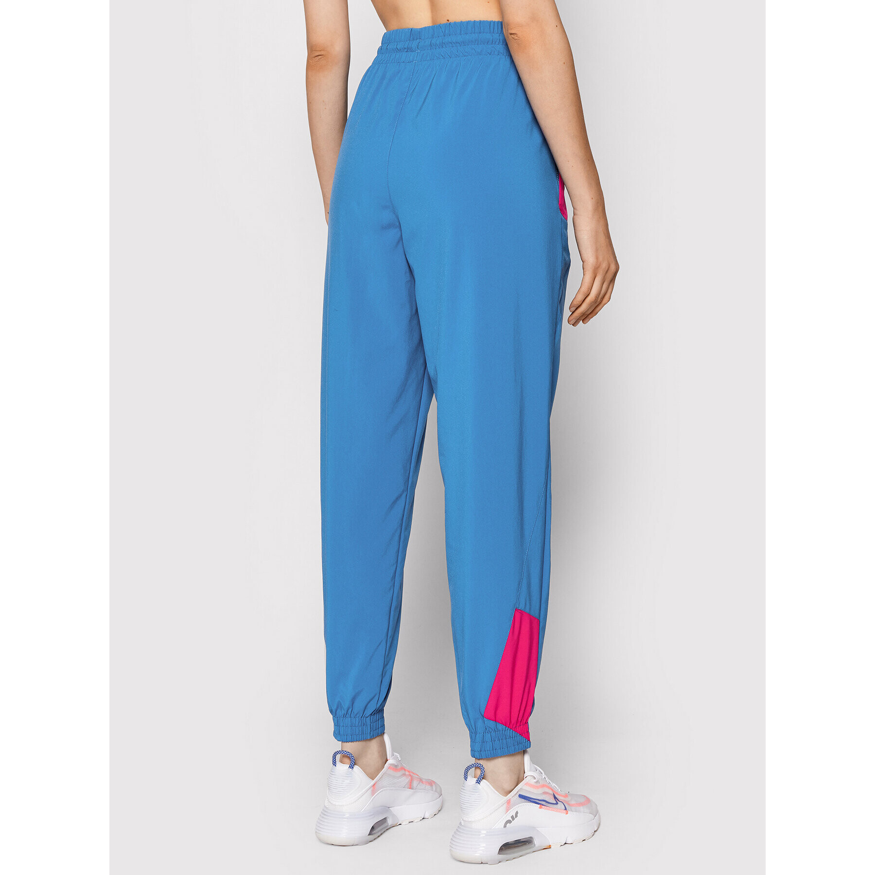Puma Долнище анцуг Internetional 589840 Син Loose Fit - Pepit.bg