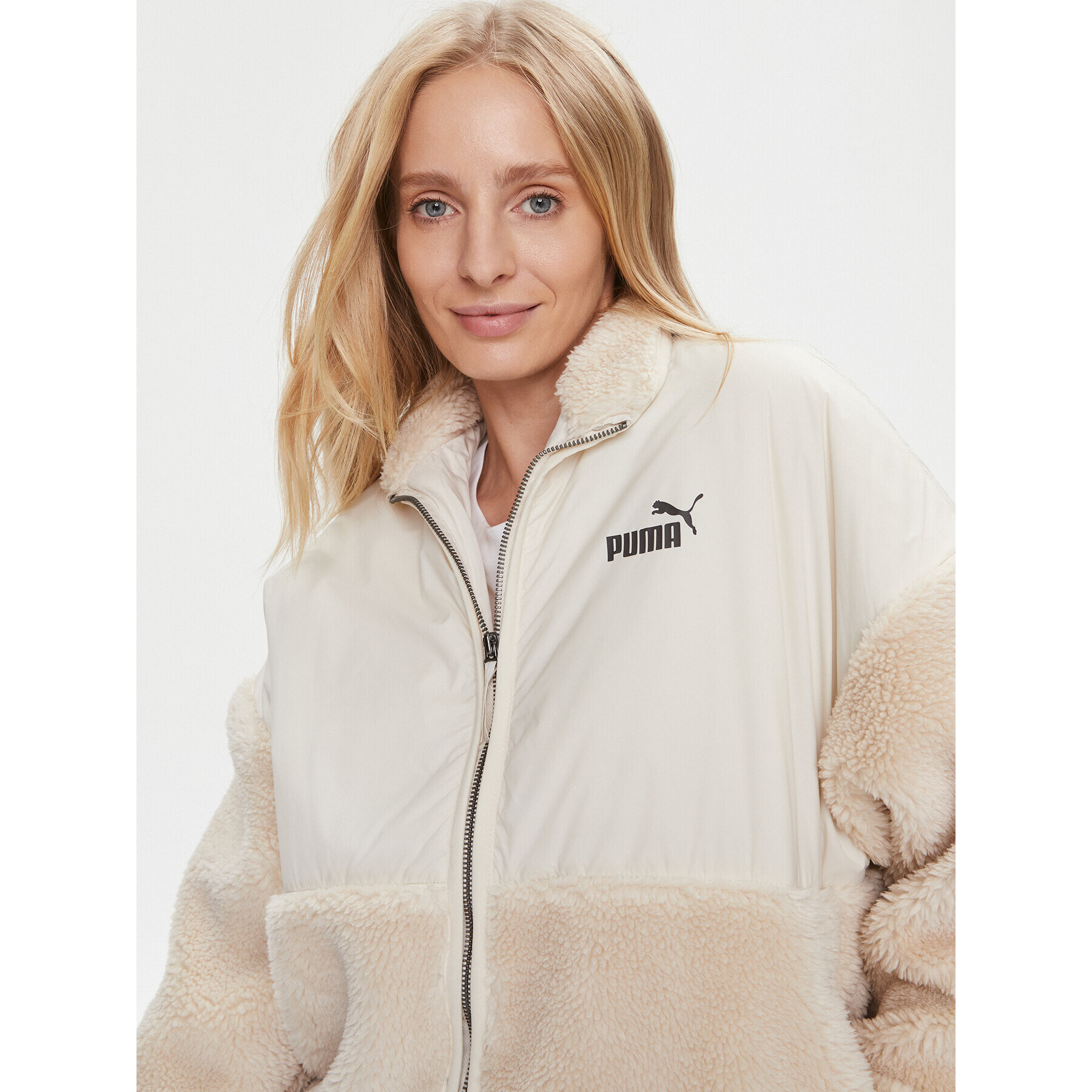 Puma Преходно яке Hybrid 675371 Бял Regular Fit - Pepit.bg
