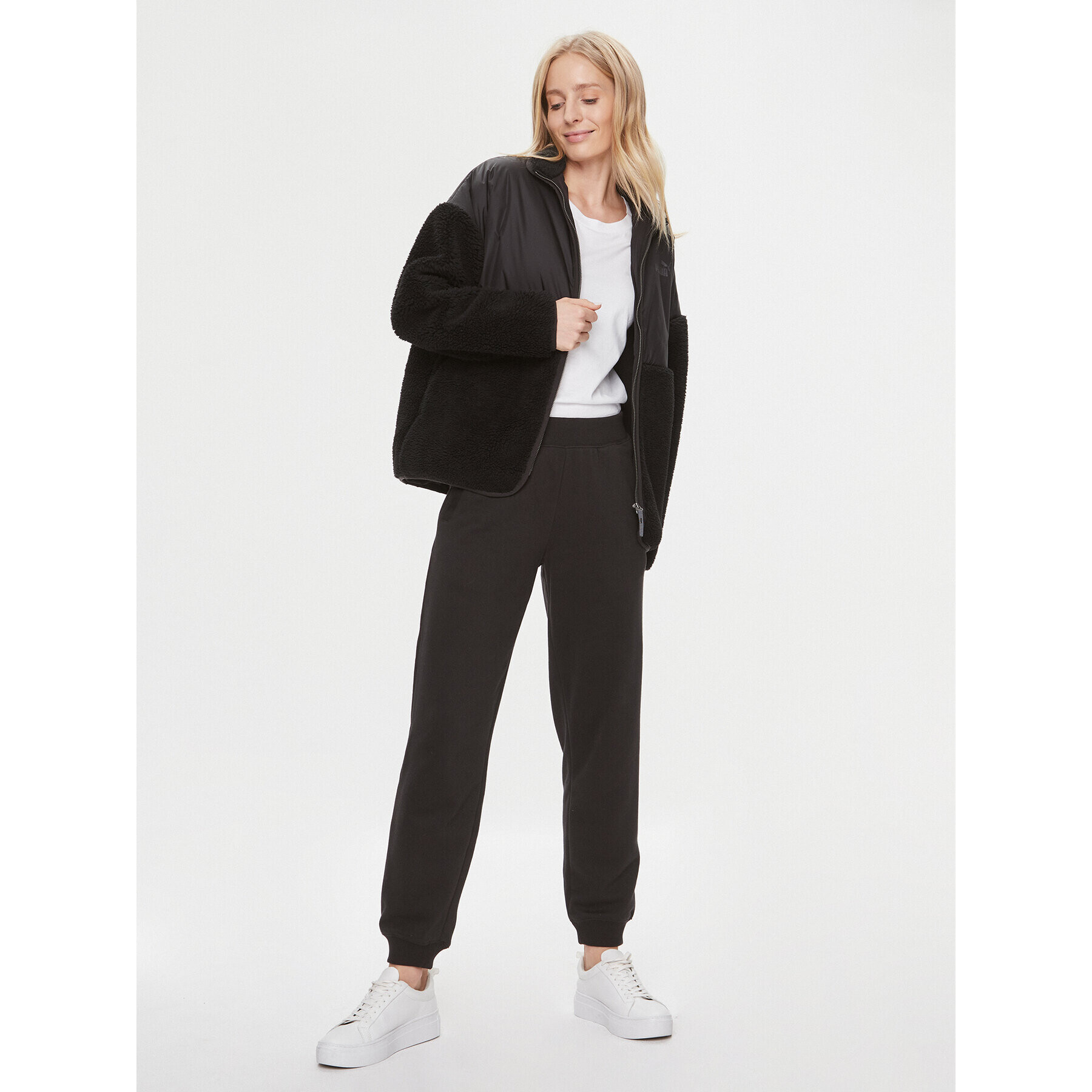 Puma Преходно яке Hybrid 675371 Черен Regular Fit - Pepit.bg