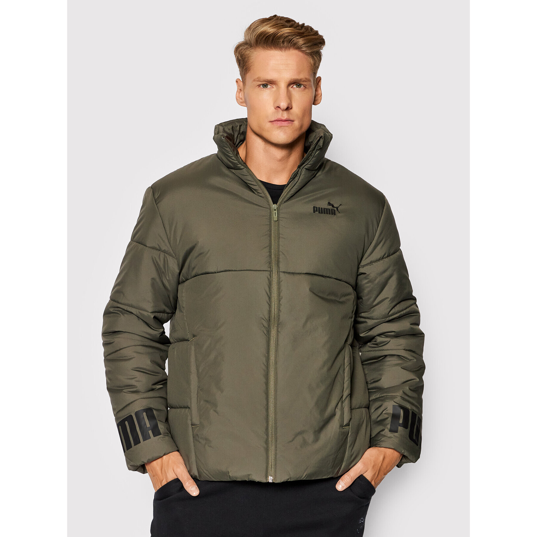 Puma Пухено яке Essential 587689 Зелен Regular Fit - Pepit.bg