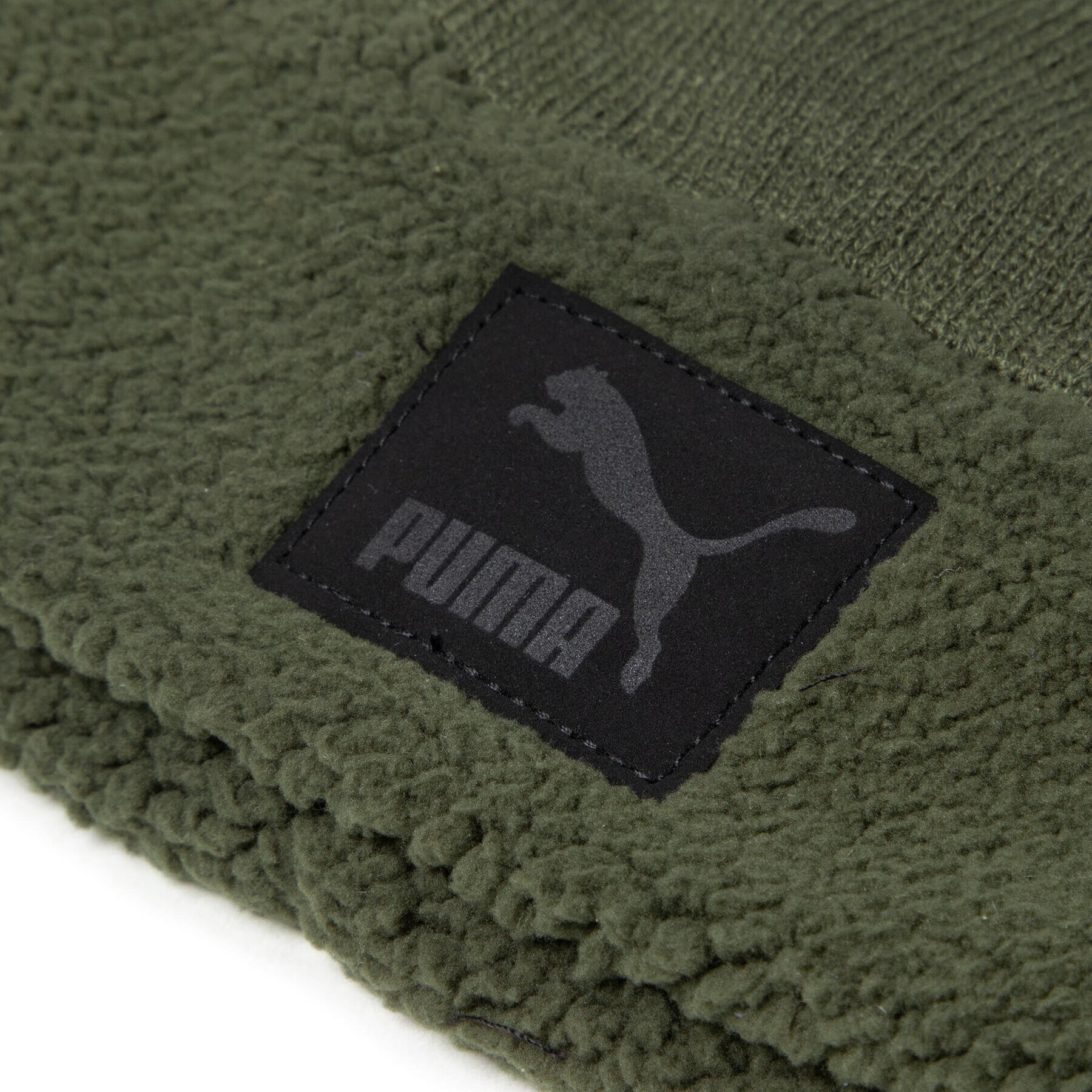 Puma Шапка Classic Cuff Sherpa Beanie 023448 03 Зелен - Pepit.bg