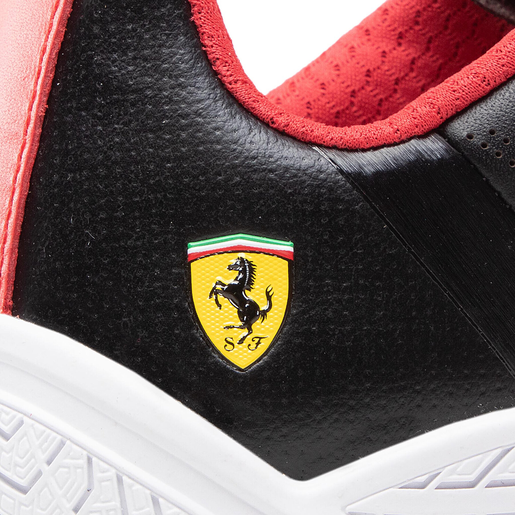 Puma Сникърси Ferrari Rdg Cat 306667 05 Черен - Pepit.bg