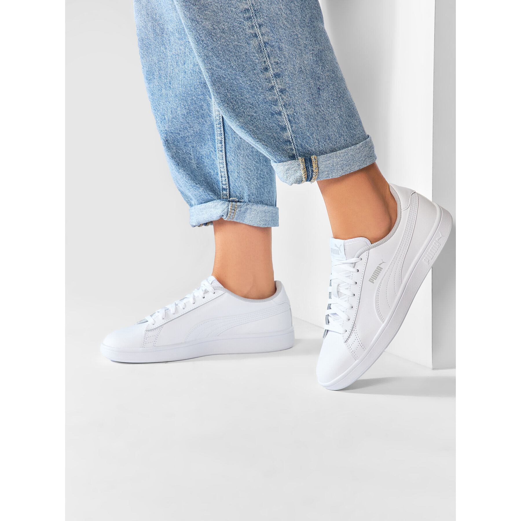 Puma Сникърси Smash V2 L Jr 365170 02 Бял - Pepit.bg