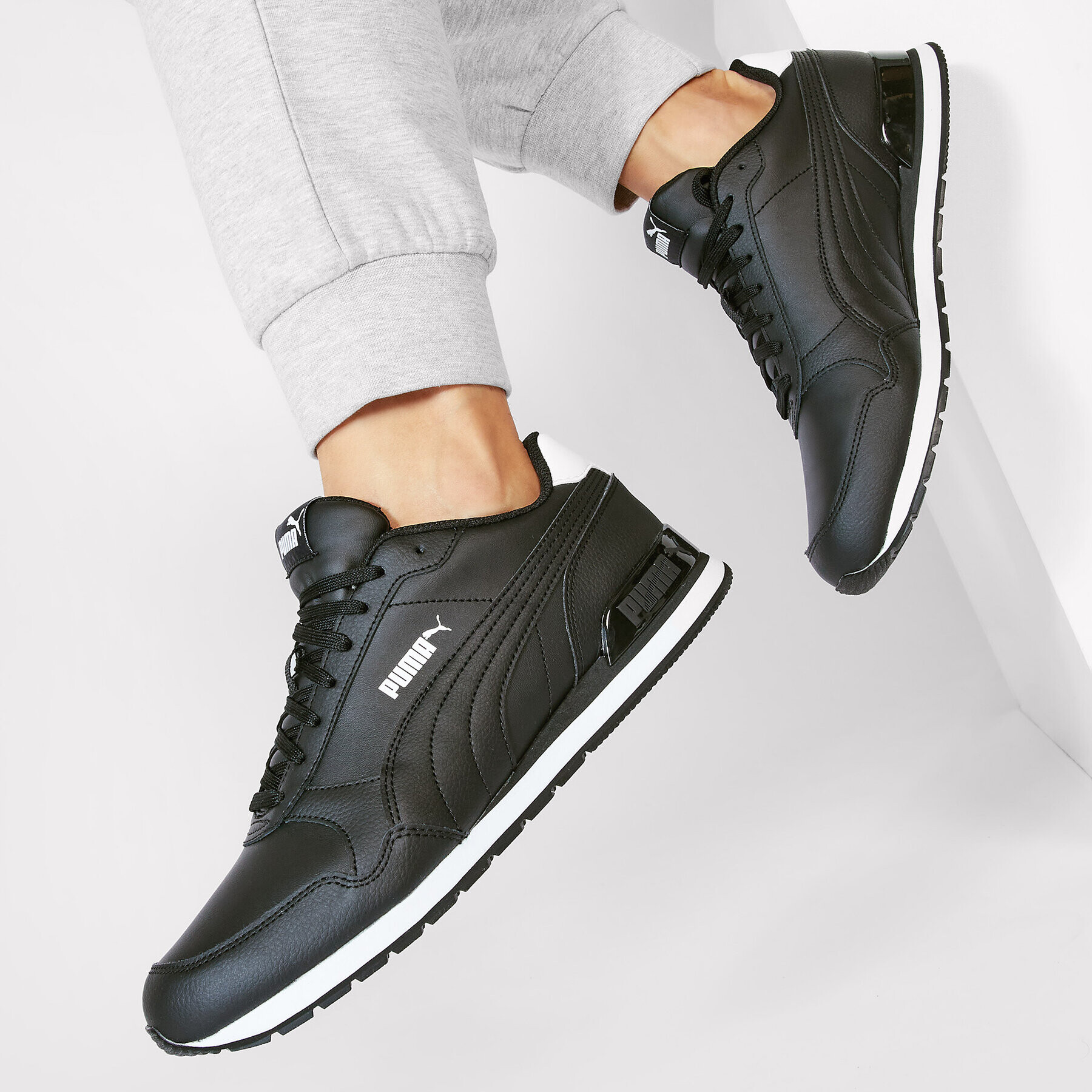 Puma Сникърси St Runner V2 Full L 365277 02 Черен - Pepit.bg