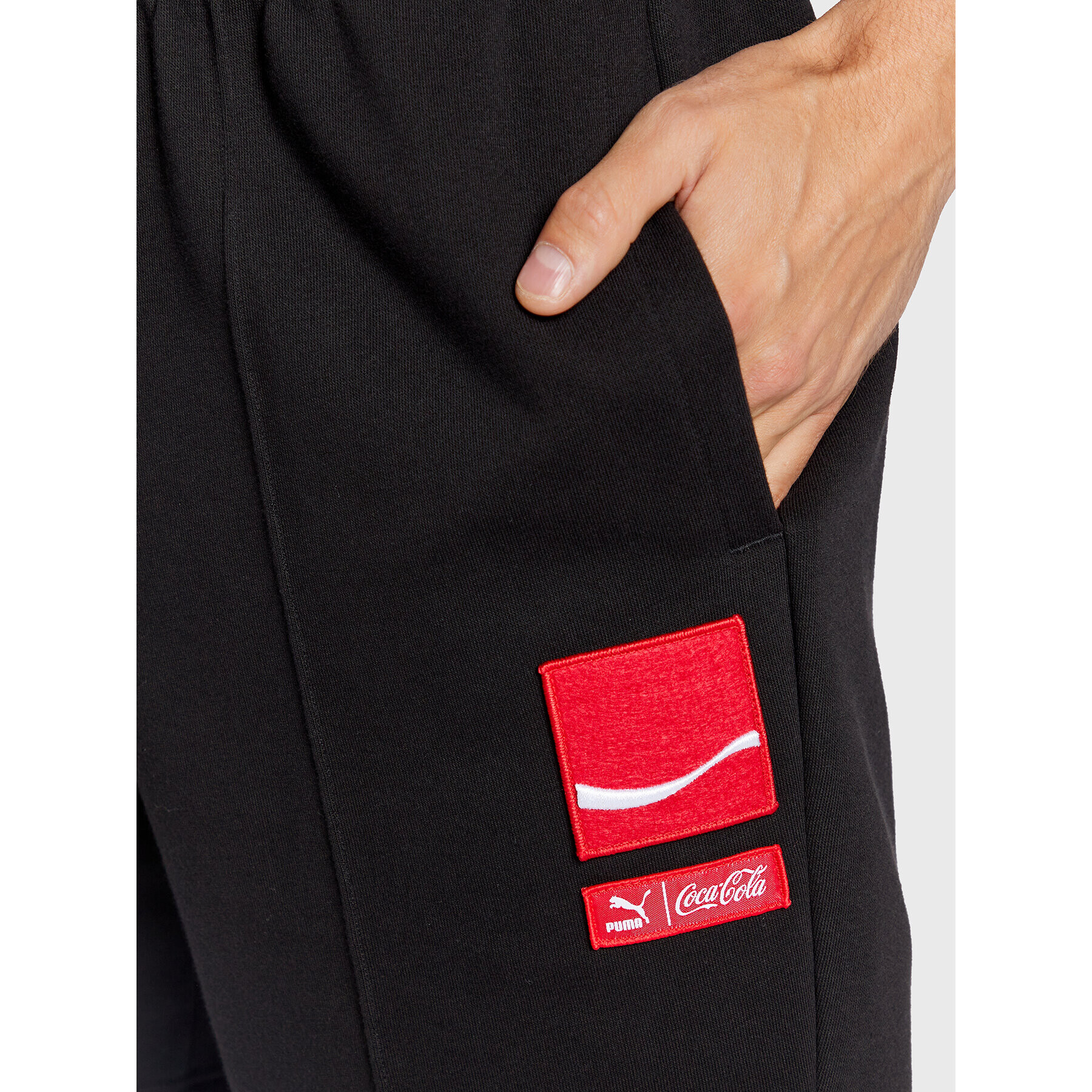 Puma Спортни шорти COCA-COLA 536164 Черен Regular Fit - Pepit.bg