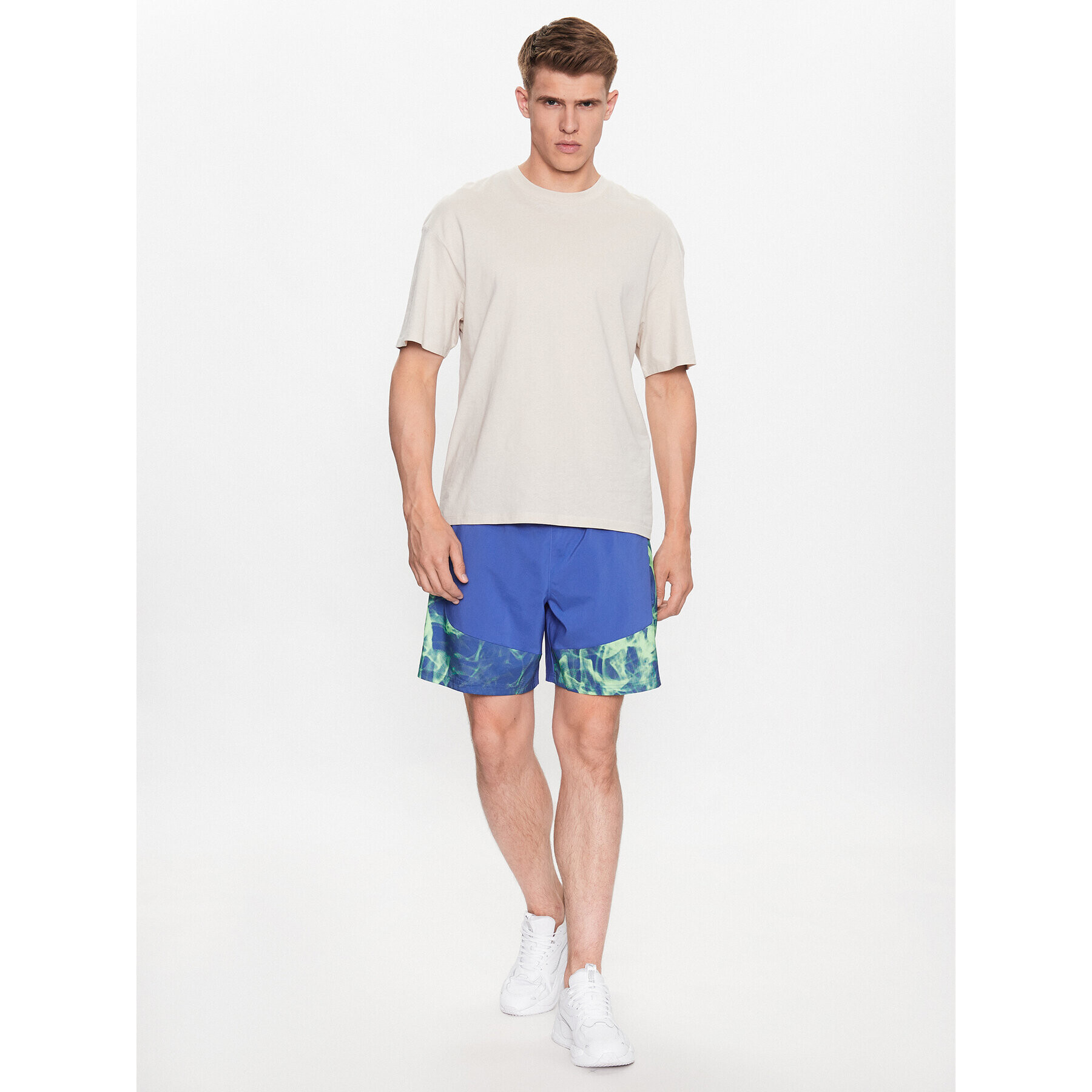 Puma Спортни шорти Run Favorite Session 523587 Син Regular Fit - Pepit.bg