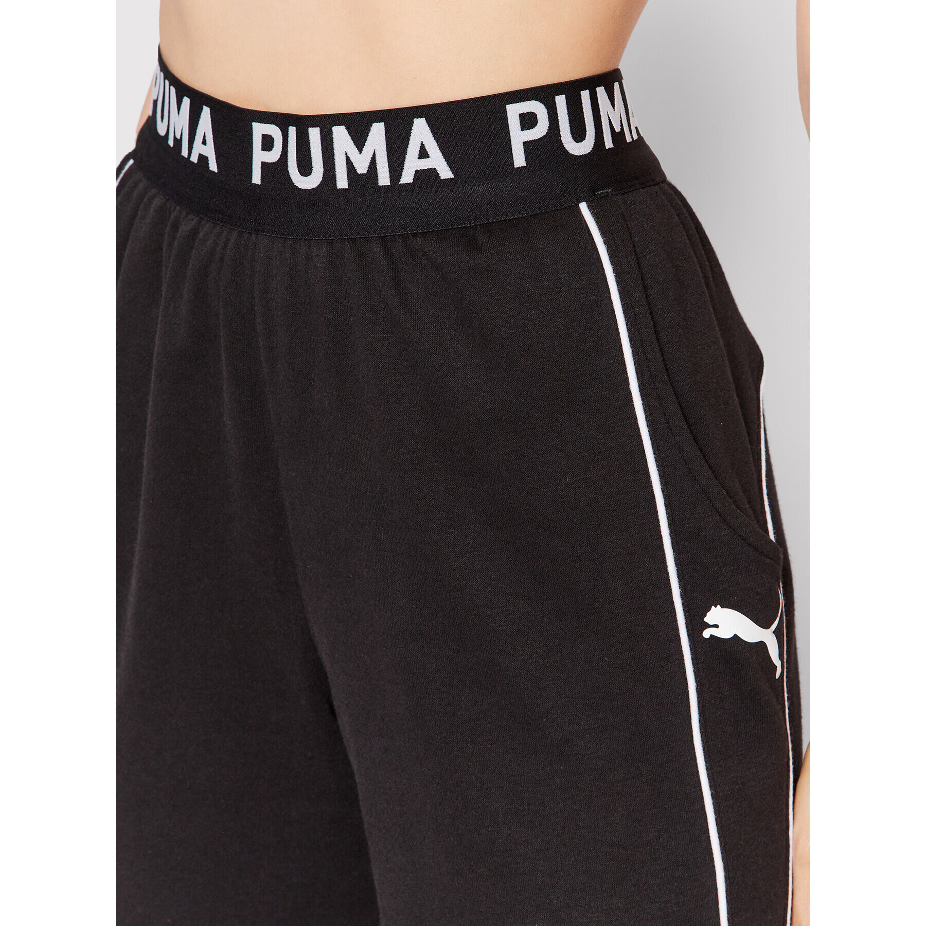 Puma Спортни шорти Train Knit 8 521547 Черен Regular Fit - Pepit.bg