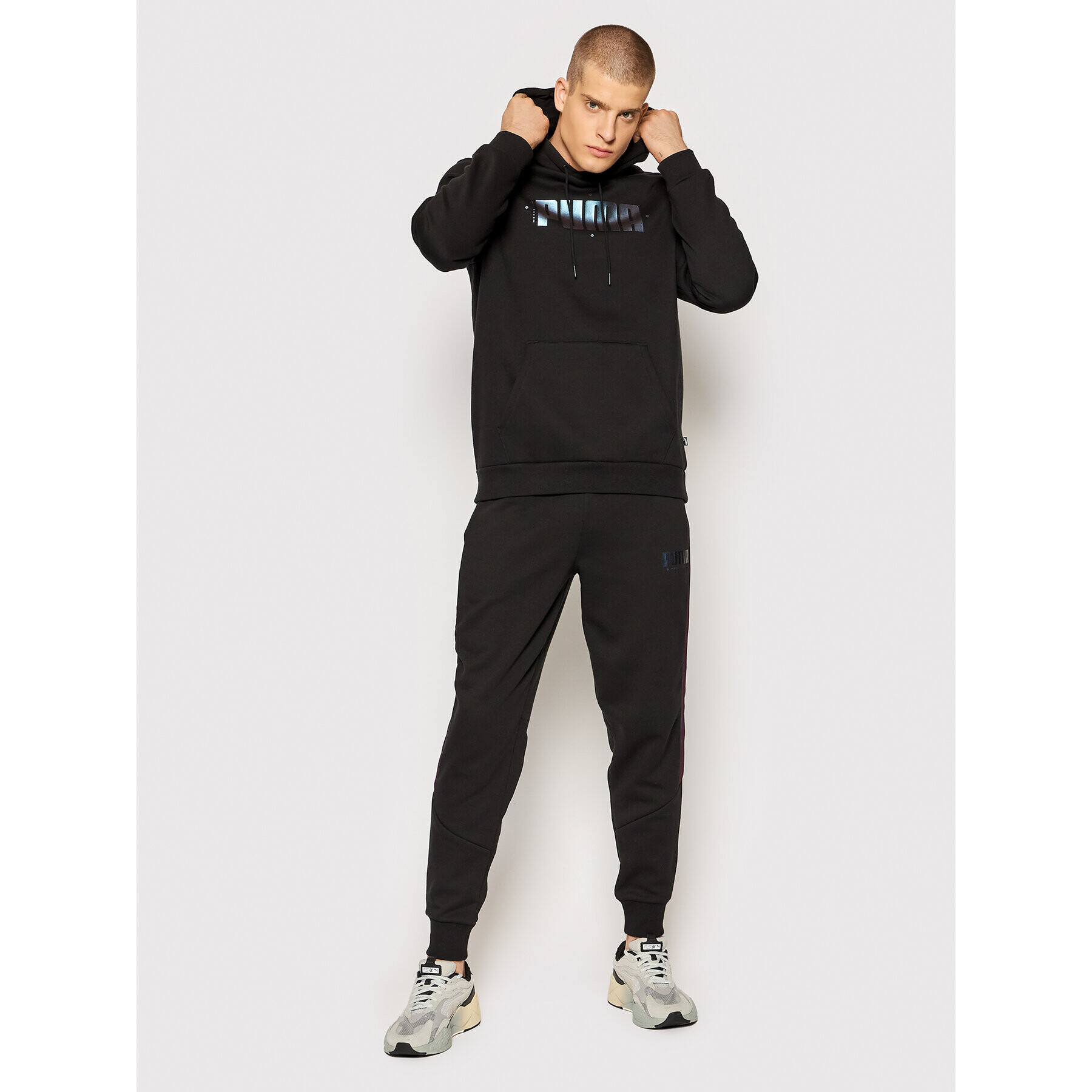 Puma Суитшърт Cyber Graphic 848174 Черен Regular Fit - Pepit.bg