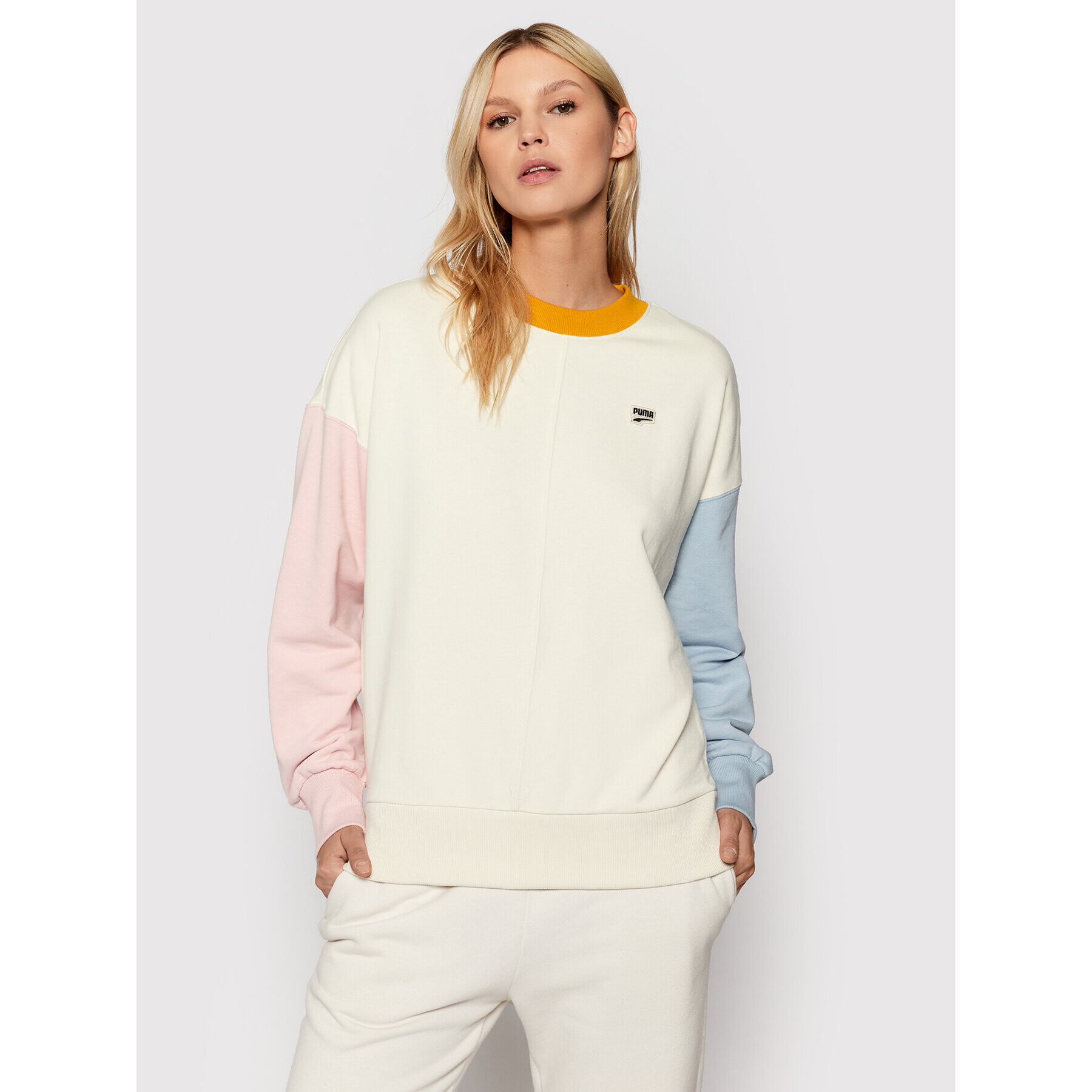 Puma Суитшърт Downtown 531672 Бежов Oversize - Pepit.bg