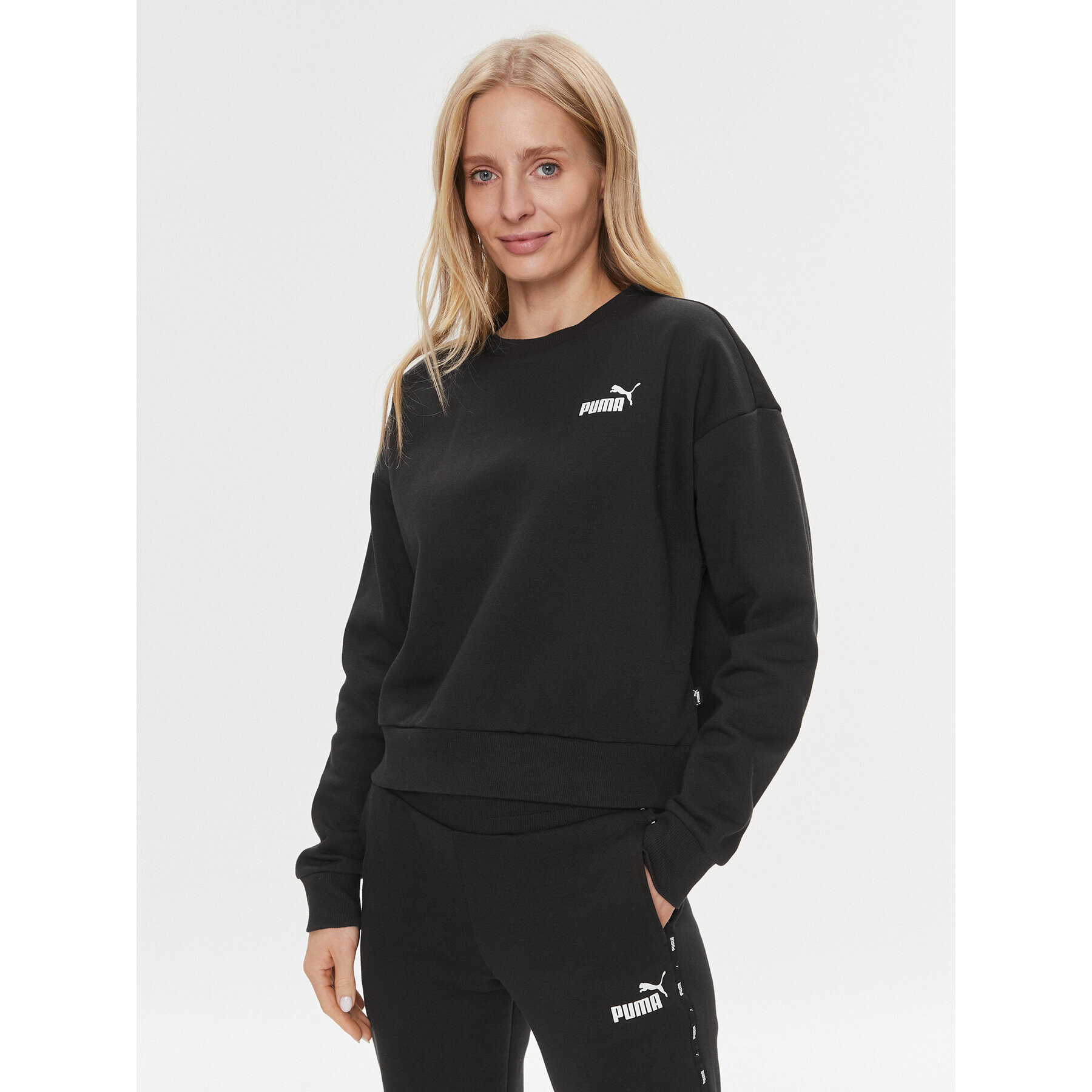 Puma Суитшърт Ess+ 676801 Черен Regular Fit - Pepit.bg