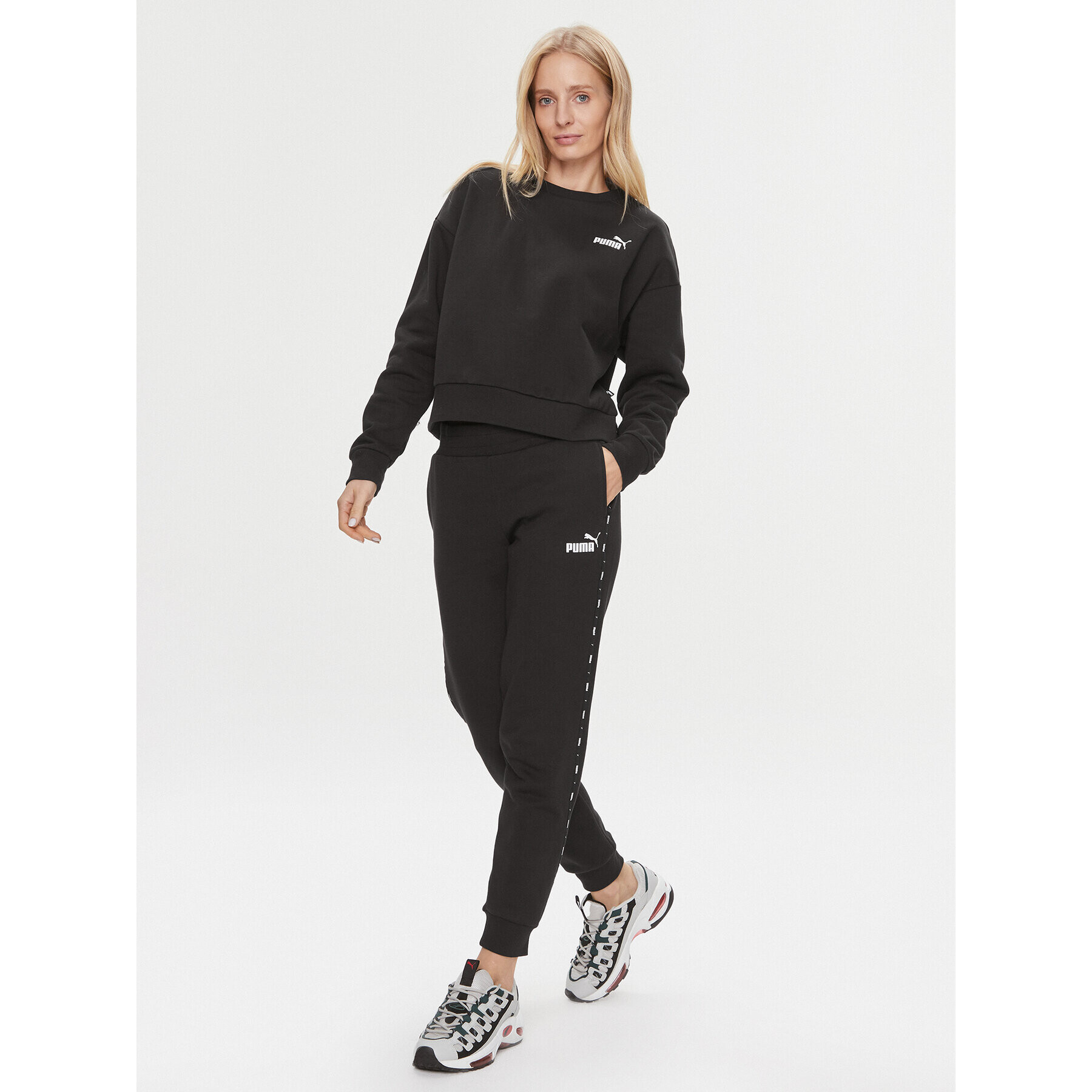 Puma Суитшърт Ess+ 676801 Черен Regular Fit - Pepit.bg