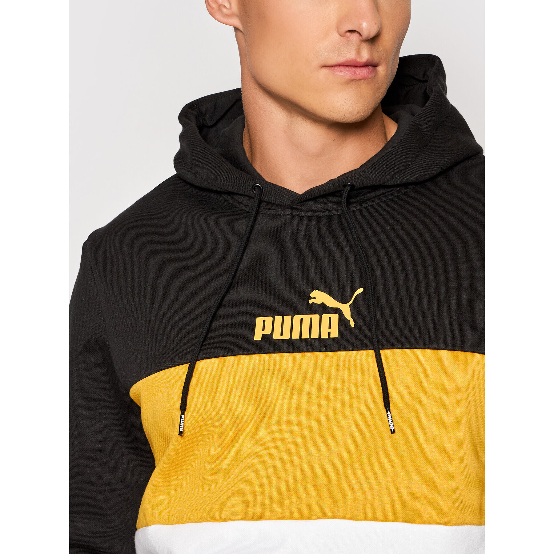 Puma Суитшърт Essentials 587917 Черен Regular Fit - Pepit.bg