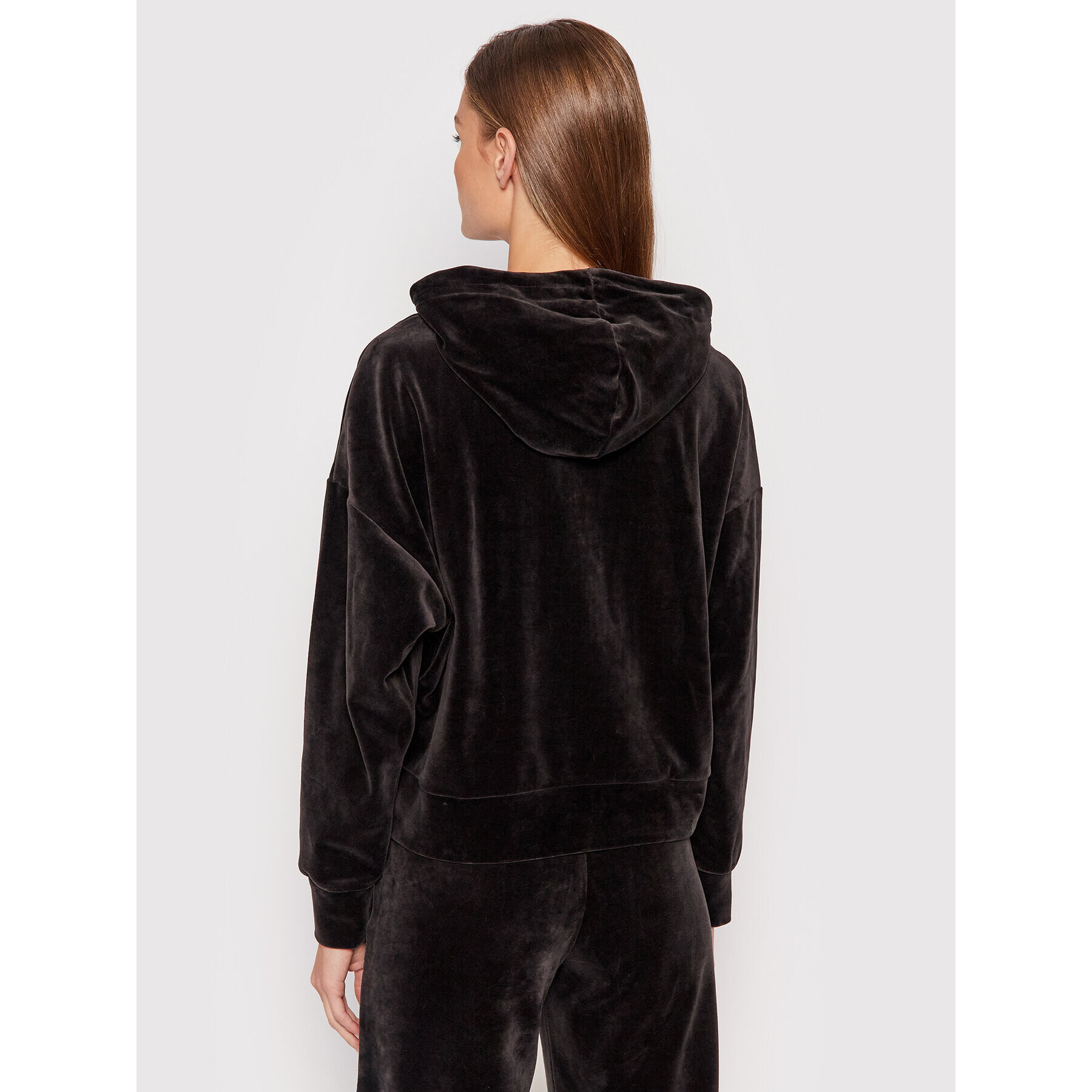 Puma Суитшърт Her Velour 589520 Черен Relaxed Fit - Pepit.bg