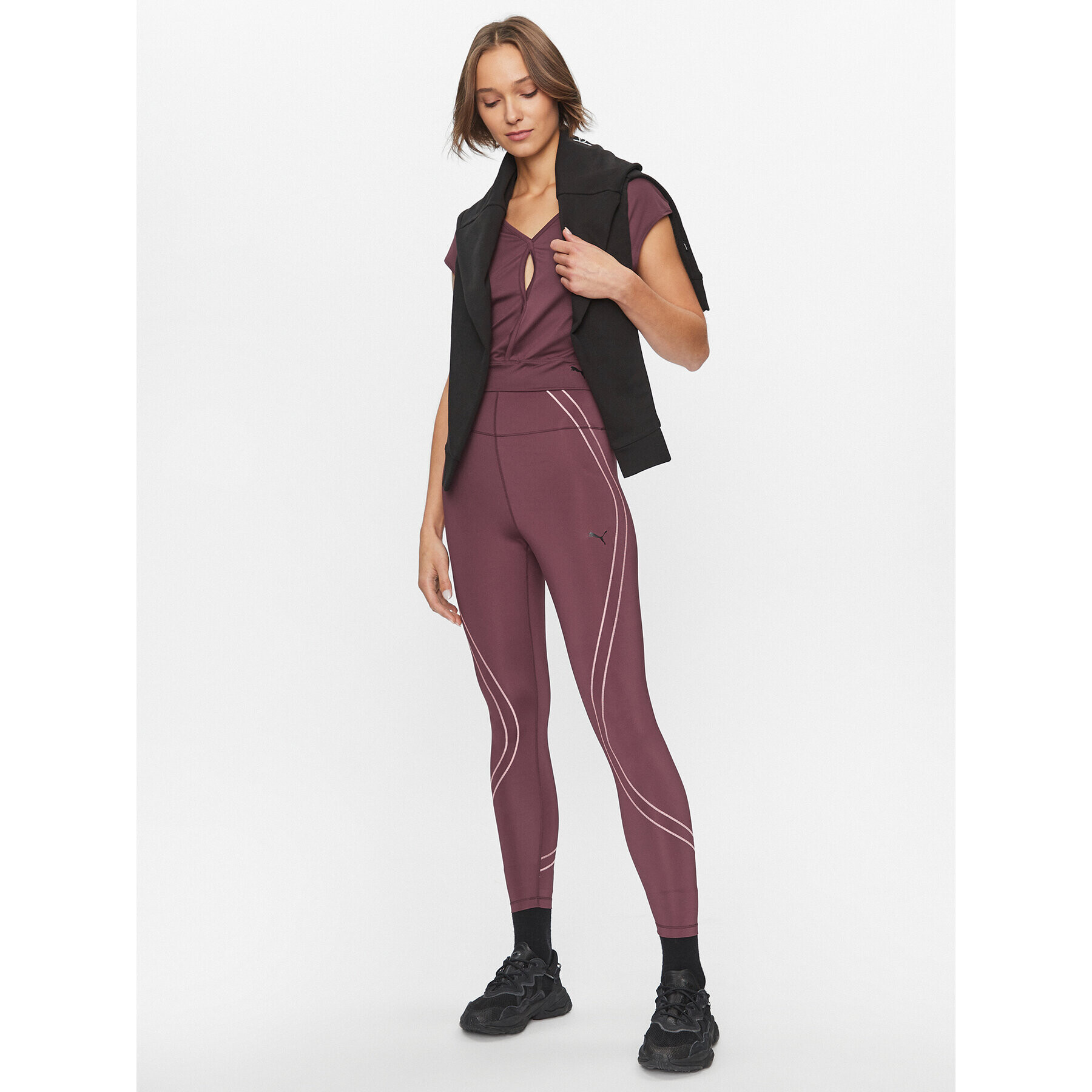 Puma Тениска от техническо трико Studio Yogini 523953 Бордо Tight Fit - Pepit.bg