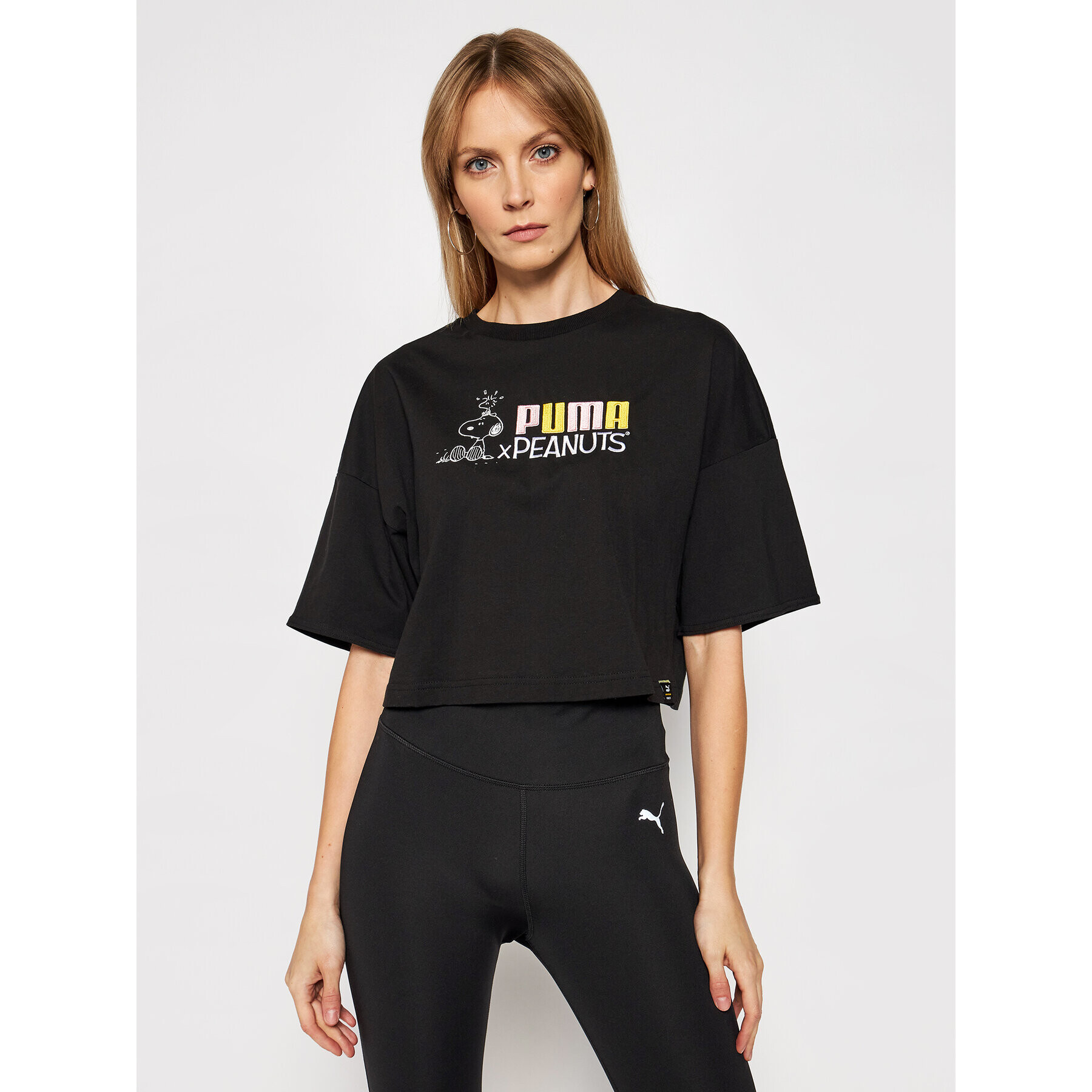 Puma Тишърт PEANUTS W Tee 531158 Черен Loose Fit - Pepit.bg