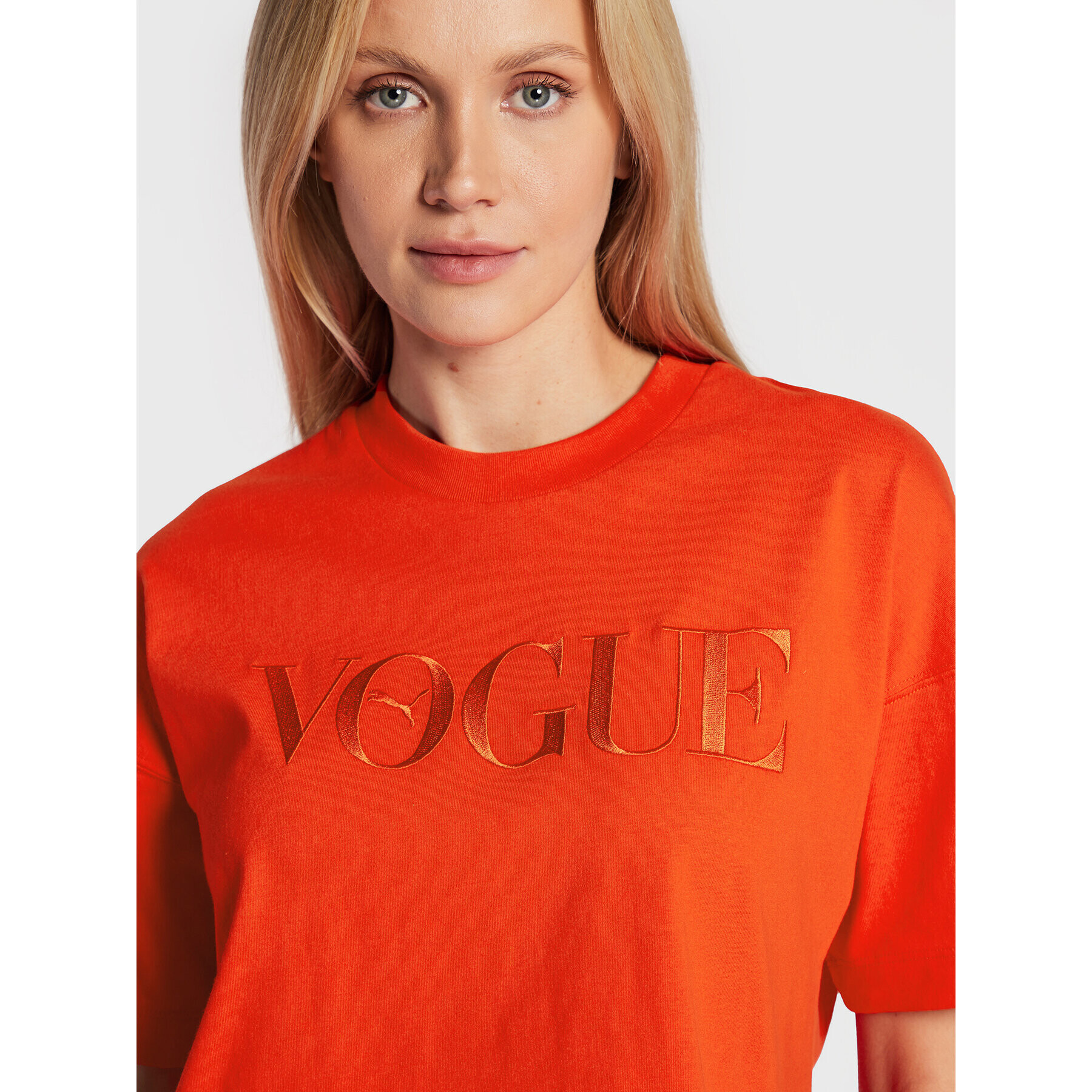 Puma Тишърт VOGUE Graphic 534691 Червен Cropped Fit - Pepit.bg