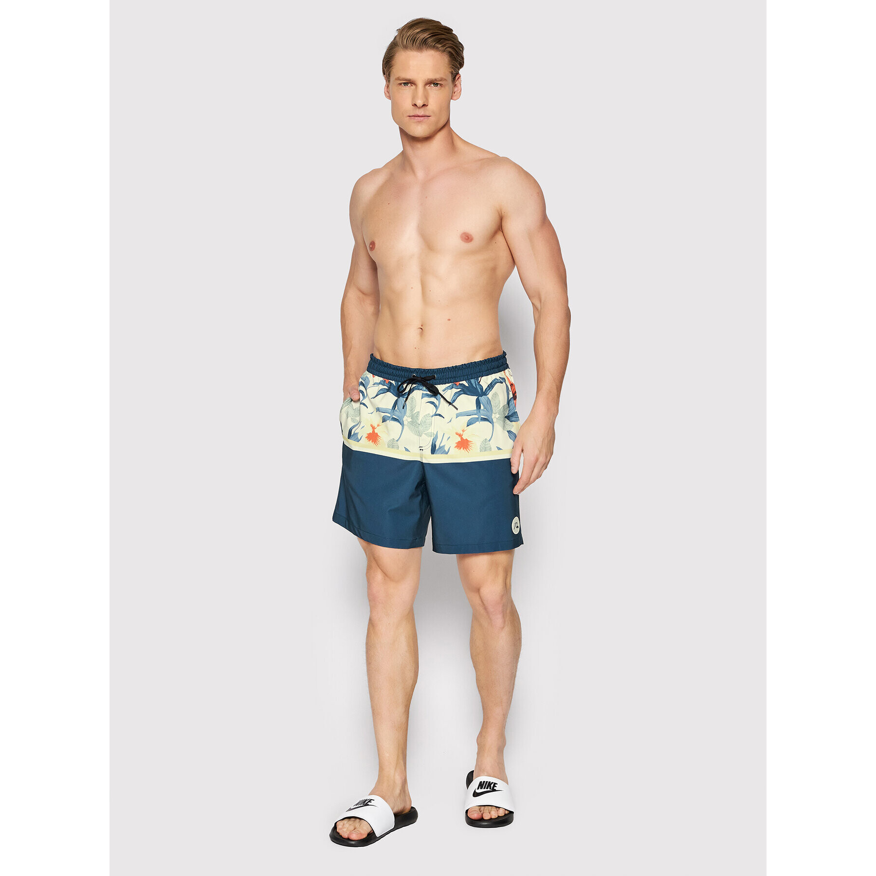 Quiksilver Плувни шорти Ocean Division 17" EQYJV03891 Тъмносин Regular Fit - Pepit.bg