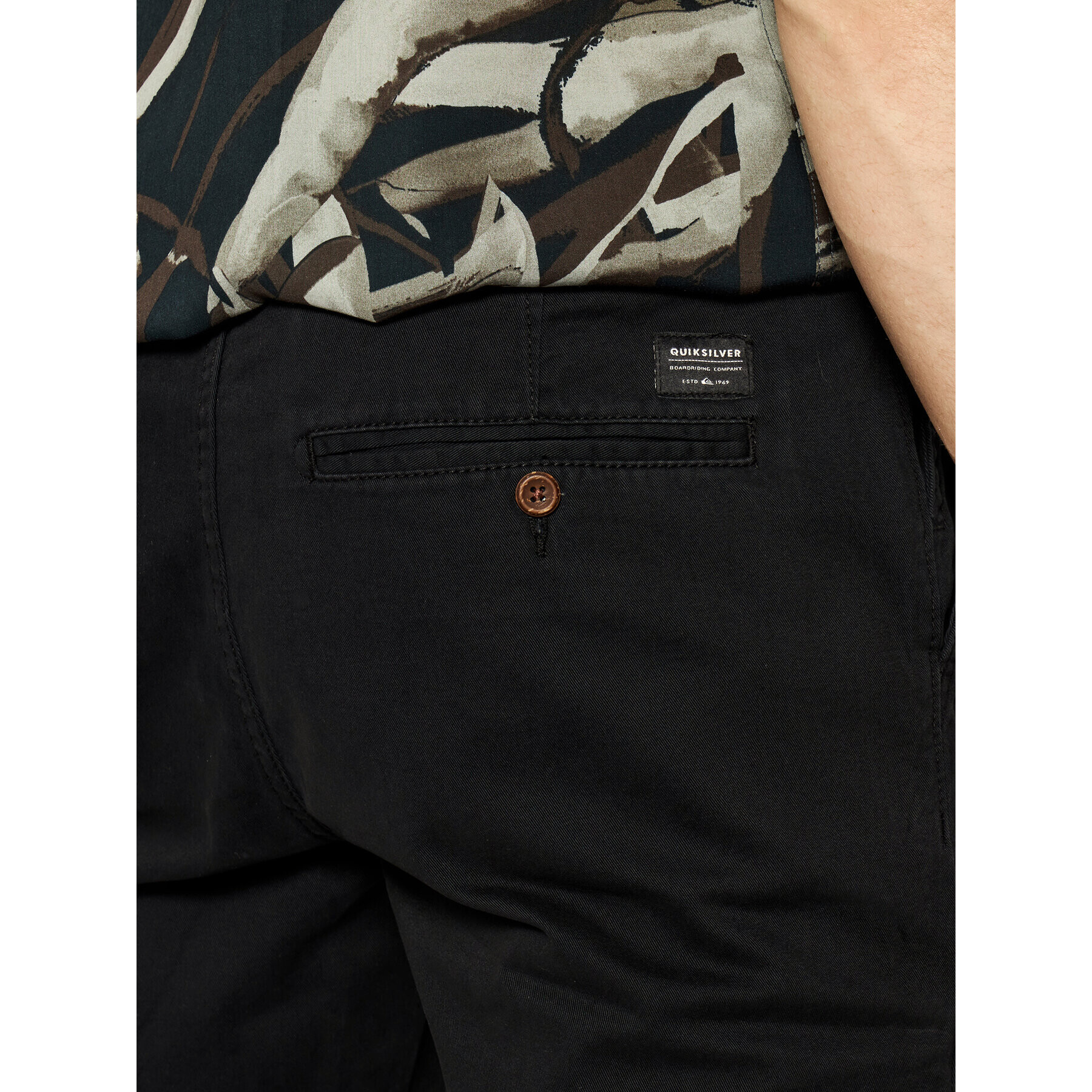 Quiksilver Шорти от плат EQYWS03468 Черен Straight Fit - Pepit.bg