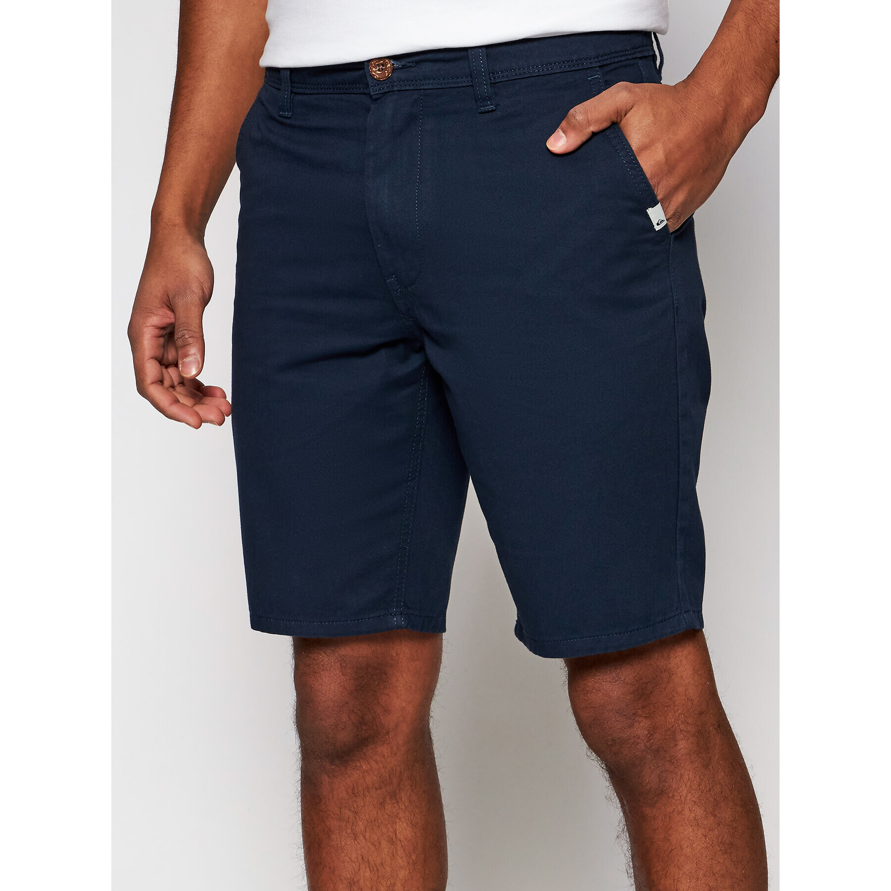 Quiksilver Шорти от плат Everyday Chino EQYWS03468 Тъмносин Straight Fit - Pepit.bg