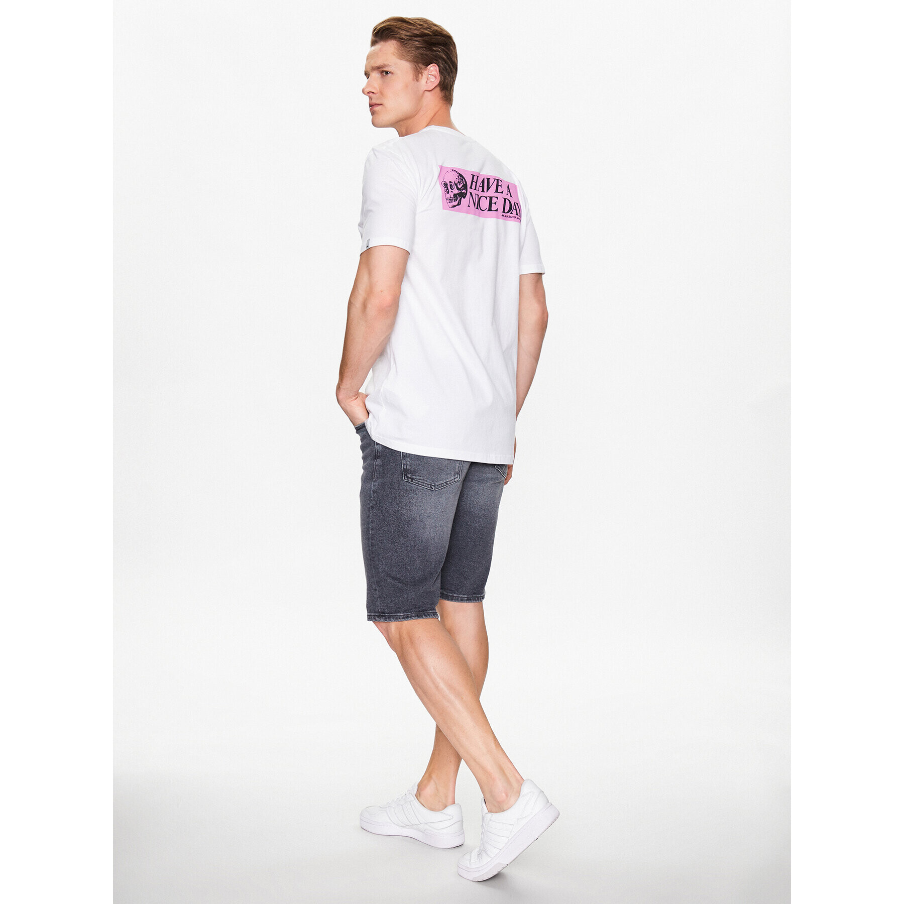 Quiksilver Тишърт Nice Days EQYZT07217 Бял Regular Fit - Pepit.bg