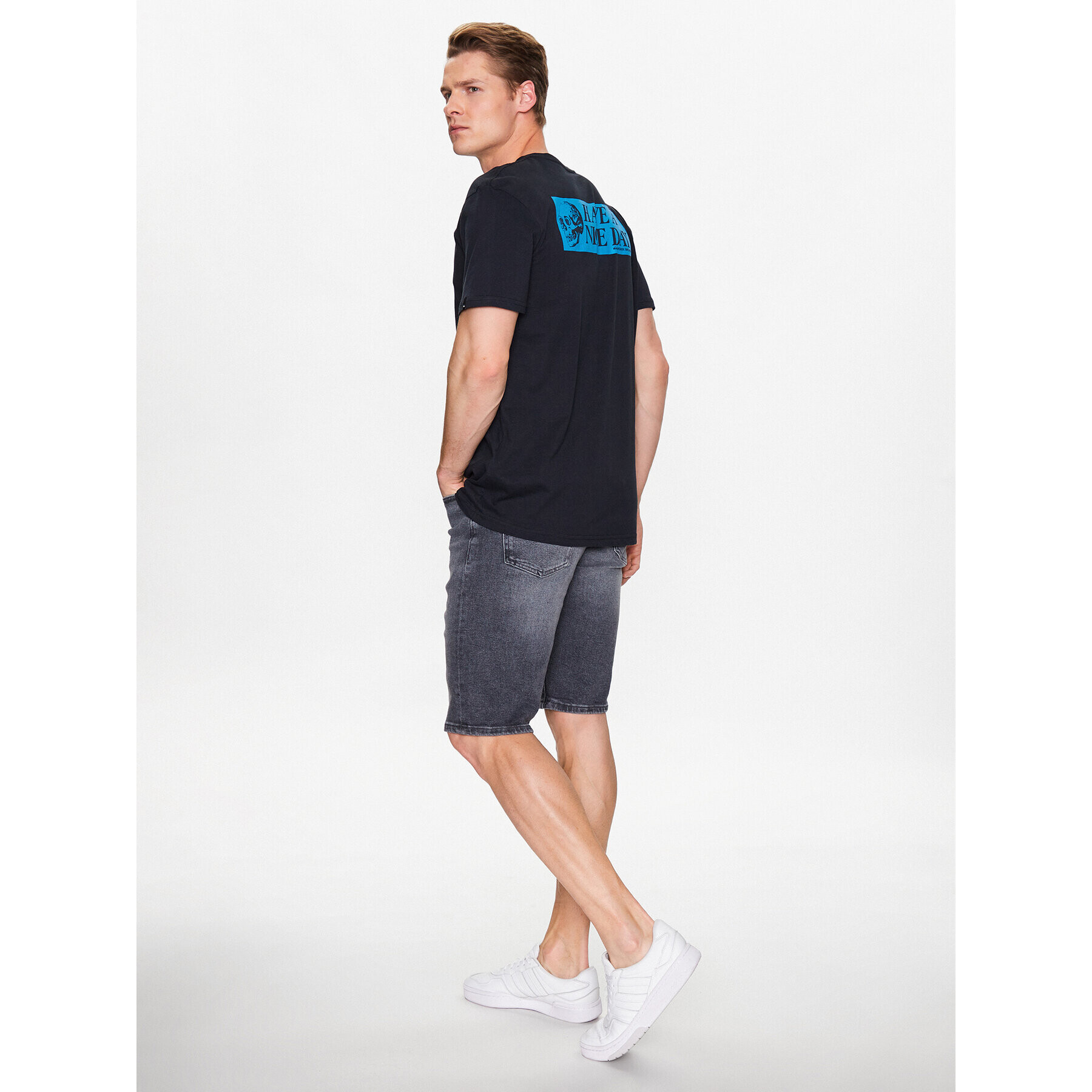 Quiksilver Тишърт Nice Days EQYZT07217 Черен Regular Fit - Pepit.bg