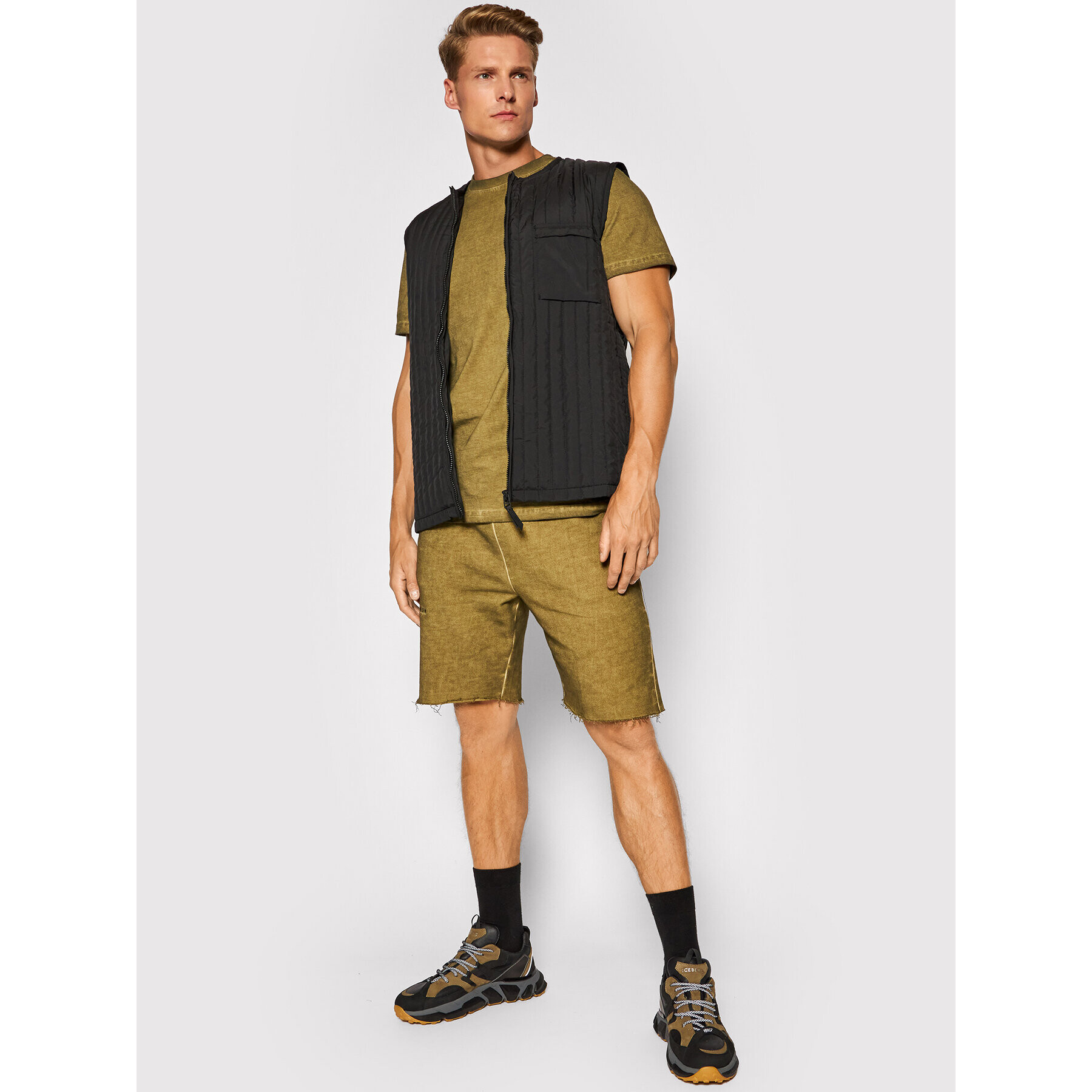 Rains Елек Unisex Liner Vest 1832 Черен Regular Fit - Pepit.bg