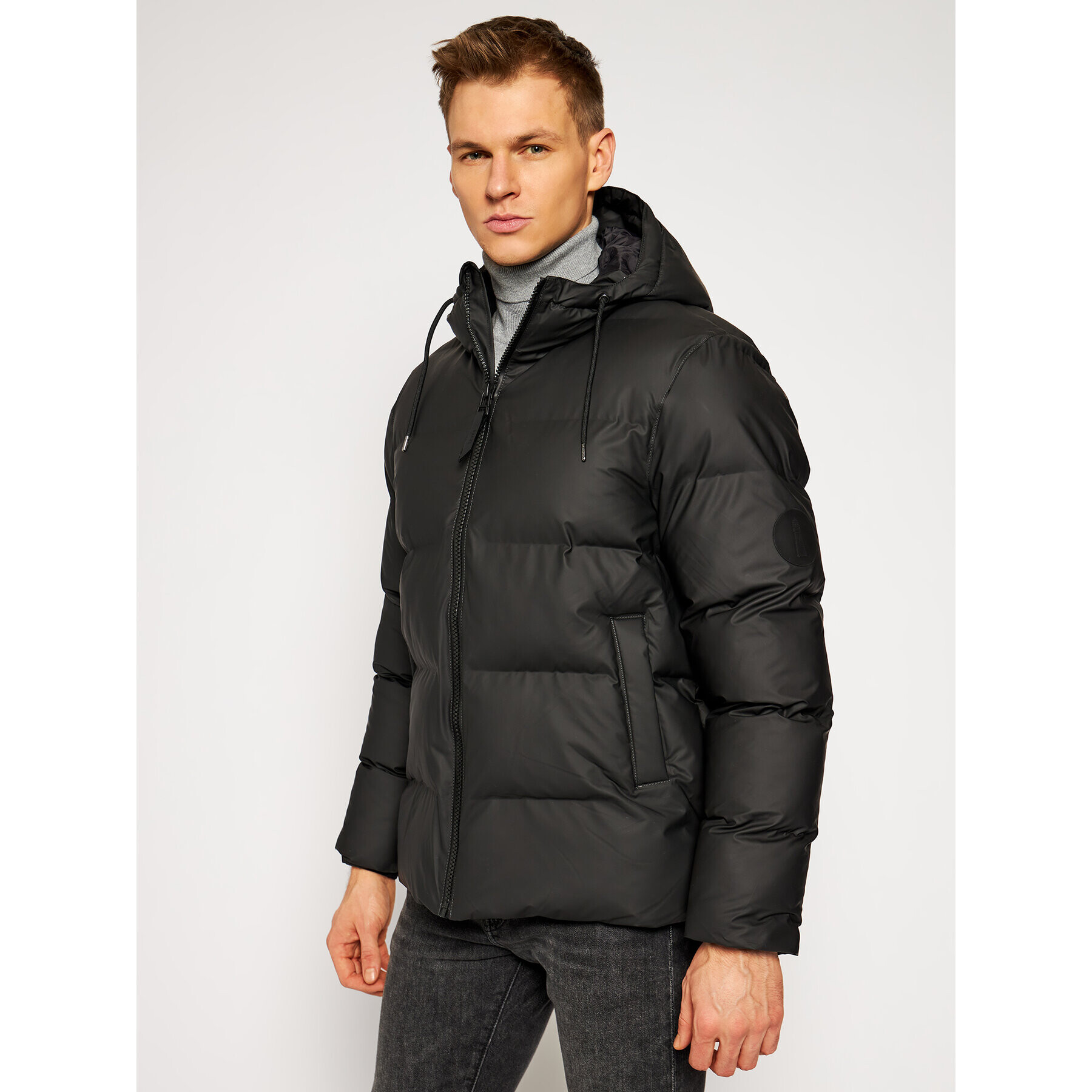 Rains Пухено яке 1506 Черен Casual Fit - Pepit.bg