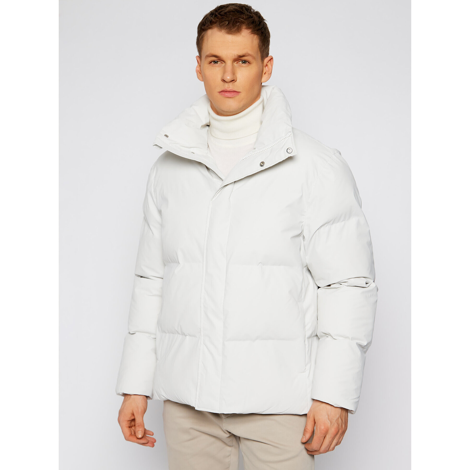 Rains Пухено яке 1522 Бял Boxy Fit - Pepit.bg
