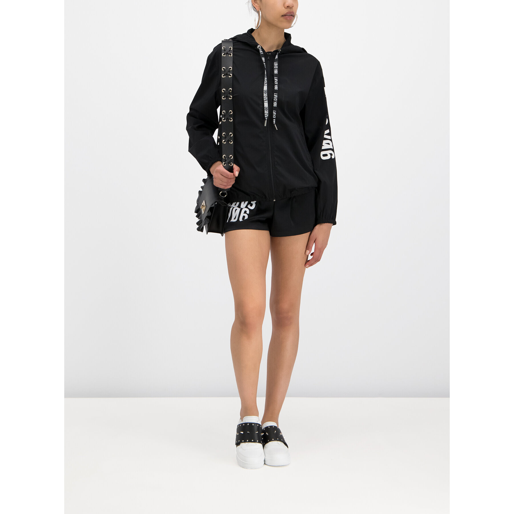 Red Valentino Спортни шорти RR0RFB00 Черен Regular Fit - Pepit.bg